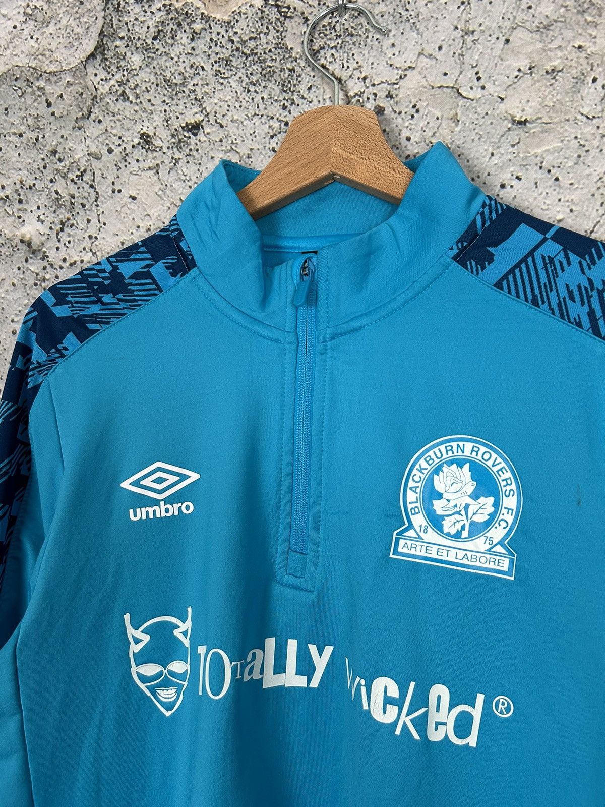 Umbro Blackburn Rovers FC Umbro Soccer Jersey Football Size US M / EU 48-50 / 2 - 3 Thumbnail