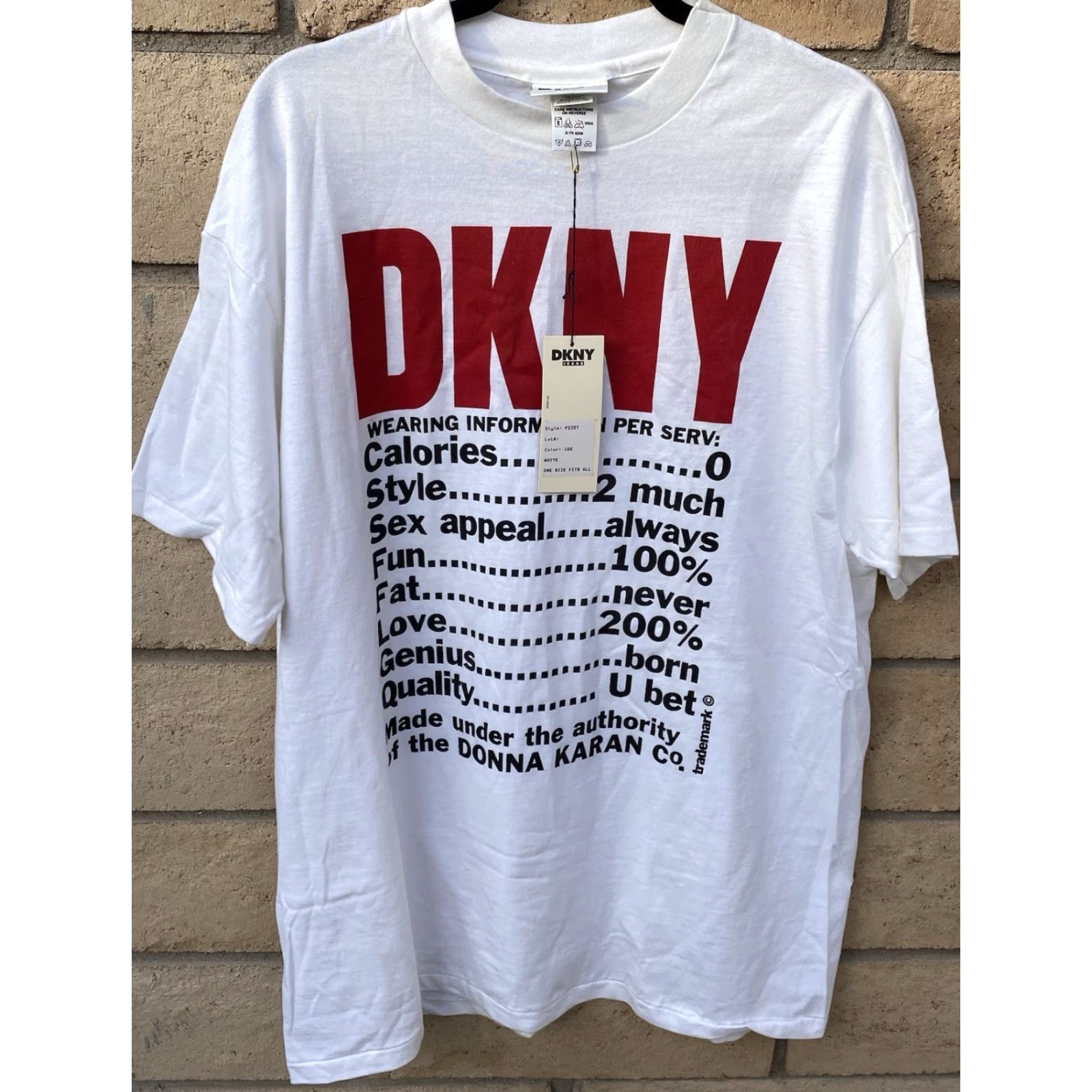 DKNY VINTAGE DKNY T-Shirt Unisex Adults White Red One Size T-Shirt Logo Graphic Print USA 90s Y2K Shirt Size US M / EU 48-50 / 2 - 5 Thumbnail