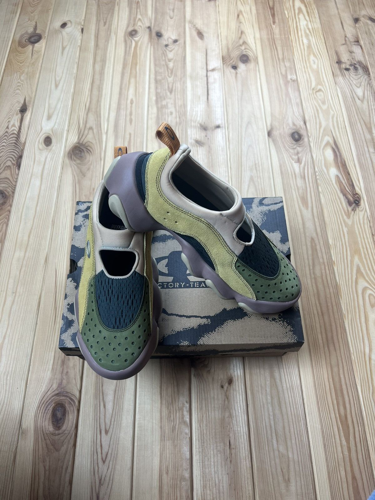 Brain Dead × Oakley New Oakley x Brain Dead factory team Suede flash sandal Size US 8.5 / EU 41-42 - 1 Thumbnail