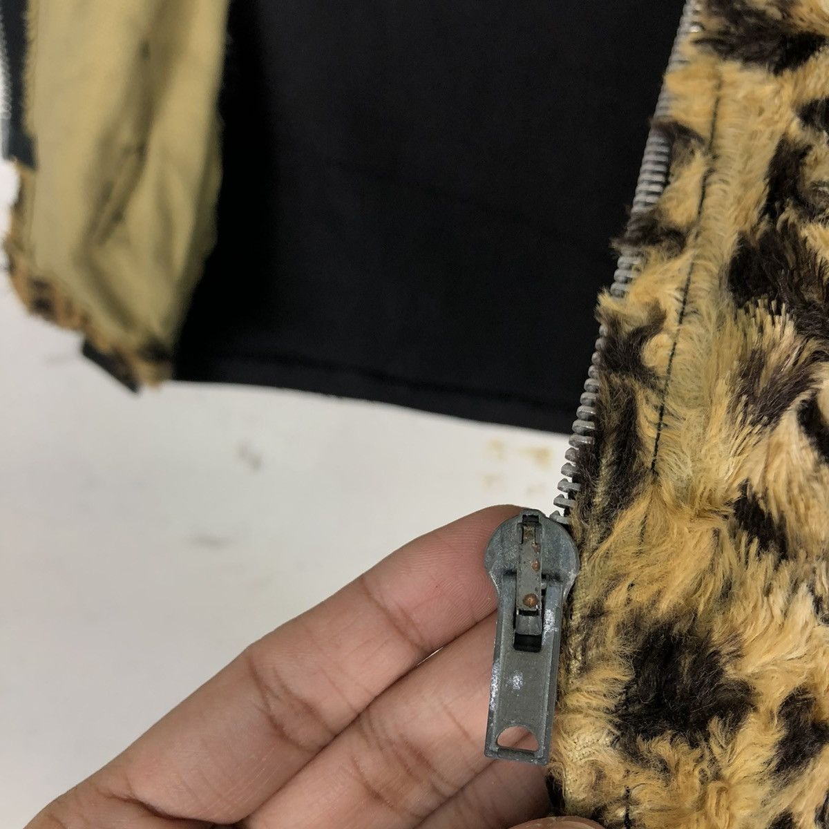 Vintage 🔥 Mink Fur Vest Tiger Skin Design Made in England Punk Wear Size US M / EU 48-50 / 2 - 14 Thumbnail