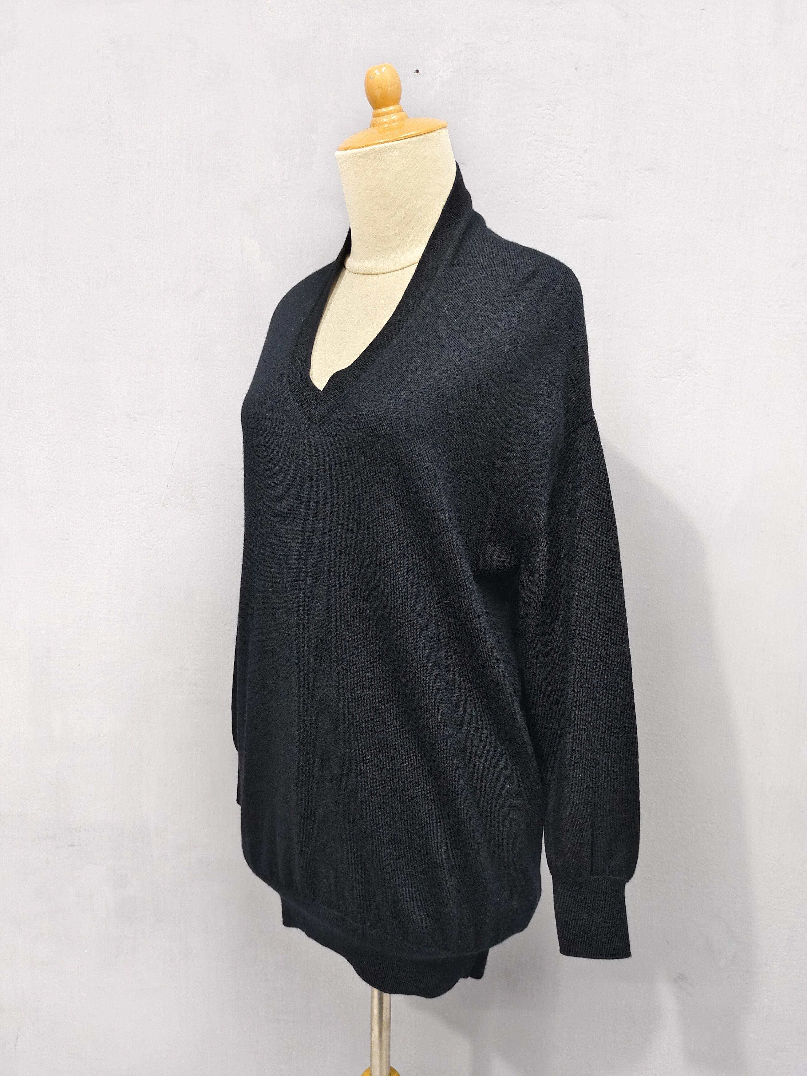 Zucca Zucca 🇯🇵 Minimalist Panel V-Neck Wool Knit Sweater Size US M / EU 48-50 / 2 - 7 Thumbnail