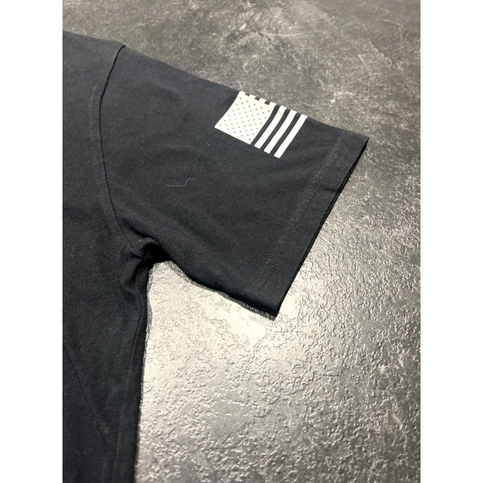 Under Armour VINTAGE Under Armour The Tech Tee T-Shirt Mens Small Crew Neck Short Sleeve Logo American Flag Size US S / EU 44-46 / 1 - 2 Thumbnail