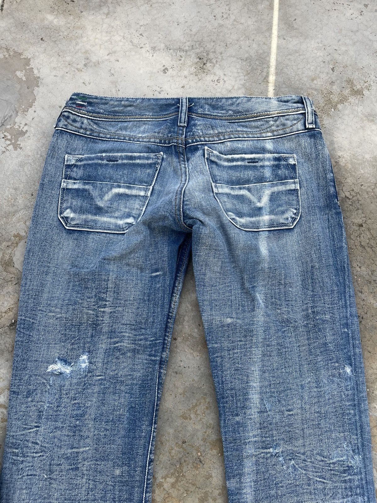 Diesel Vintage Diesel Lowky Distressed Denim s6 Size US 26 / EU 42 - 12 Thumbnail