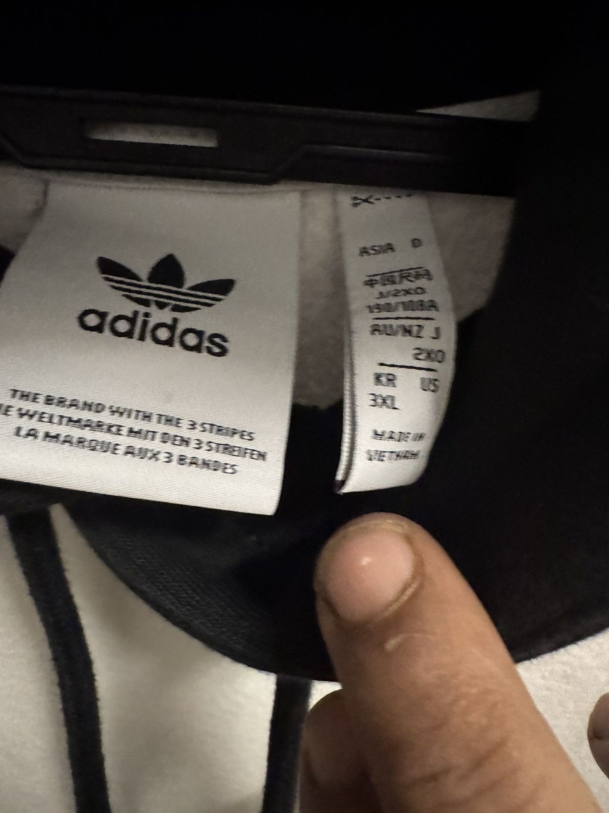 Adidas ADIDAS black and white PULLOVER HOODIE Size US XL / EU 56 / 4 - 4 Thumbnail