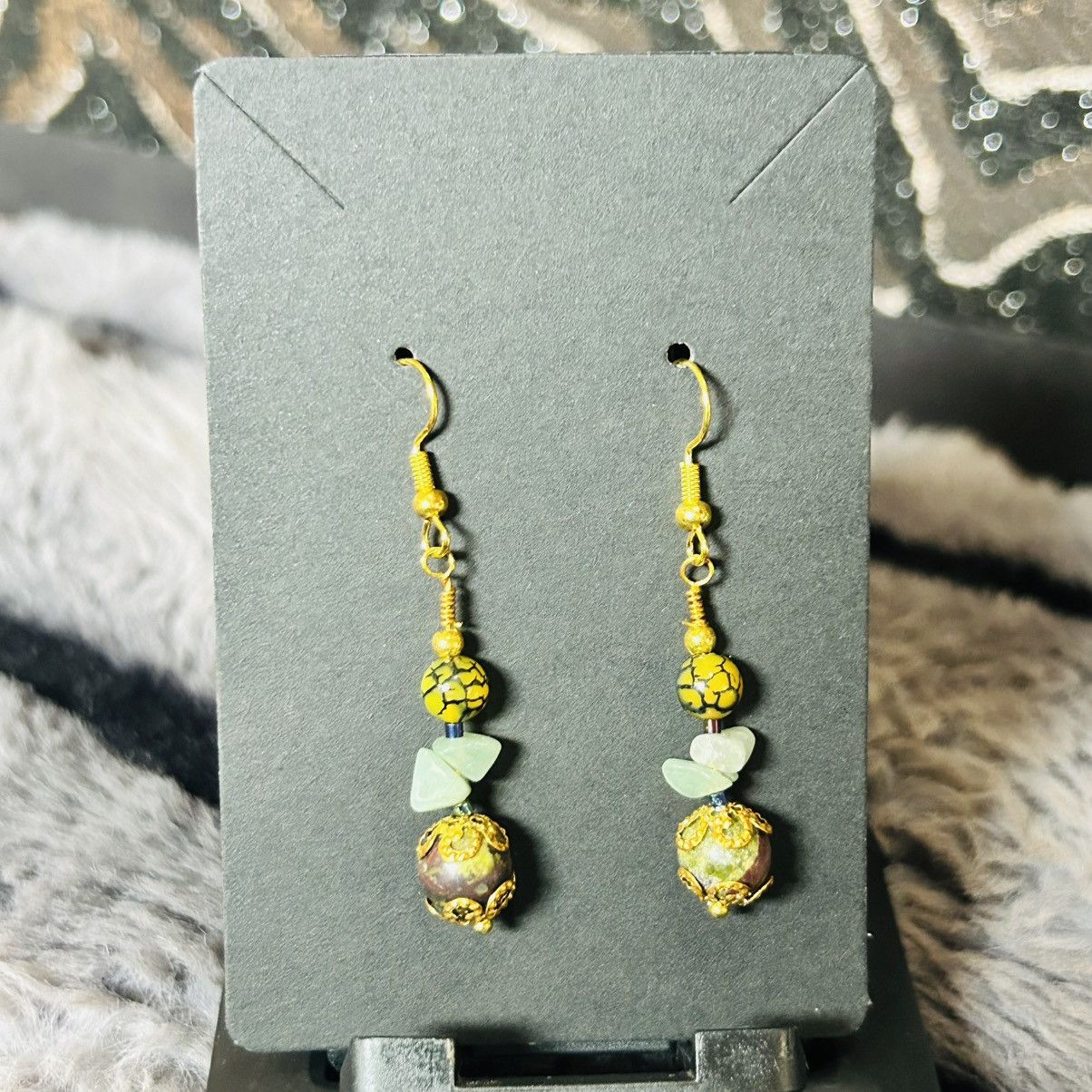 Handmade Handcrafted genuine blood stone aventurine chip earrings Size ONE SIZE - 2 Thumbnail