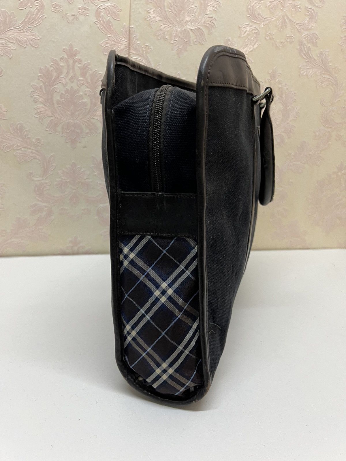 Burberry Vintage Burberry Black Label Office Handle Bag Size ONE SIZE - 7 Thumbnail