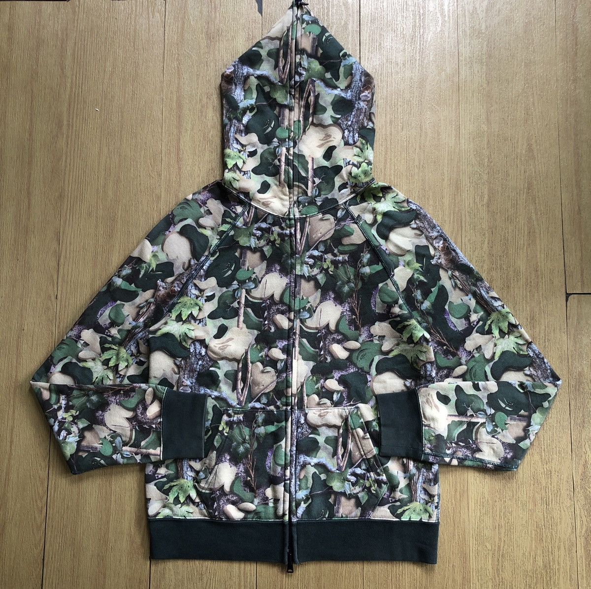 Bape Village Camo Full Zip Hoodie Size XS / US 0-2 / IT 36-38 - 1 Thumbnail