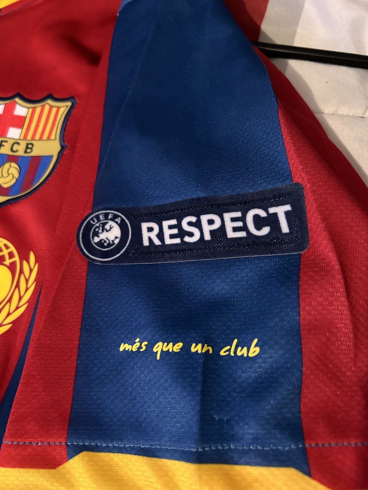Vintage Messi Barca 11/12 home Jersey-Size L / XL Size US L / EU 52-54 / 3 - 6 Thumbnail
