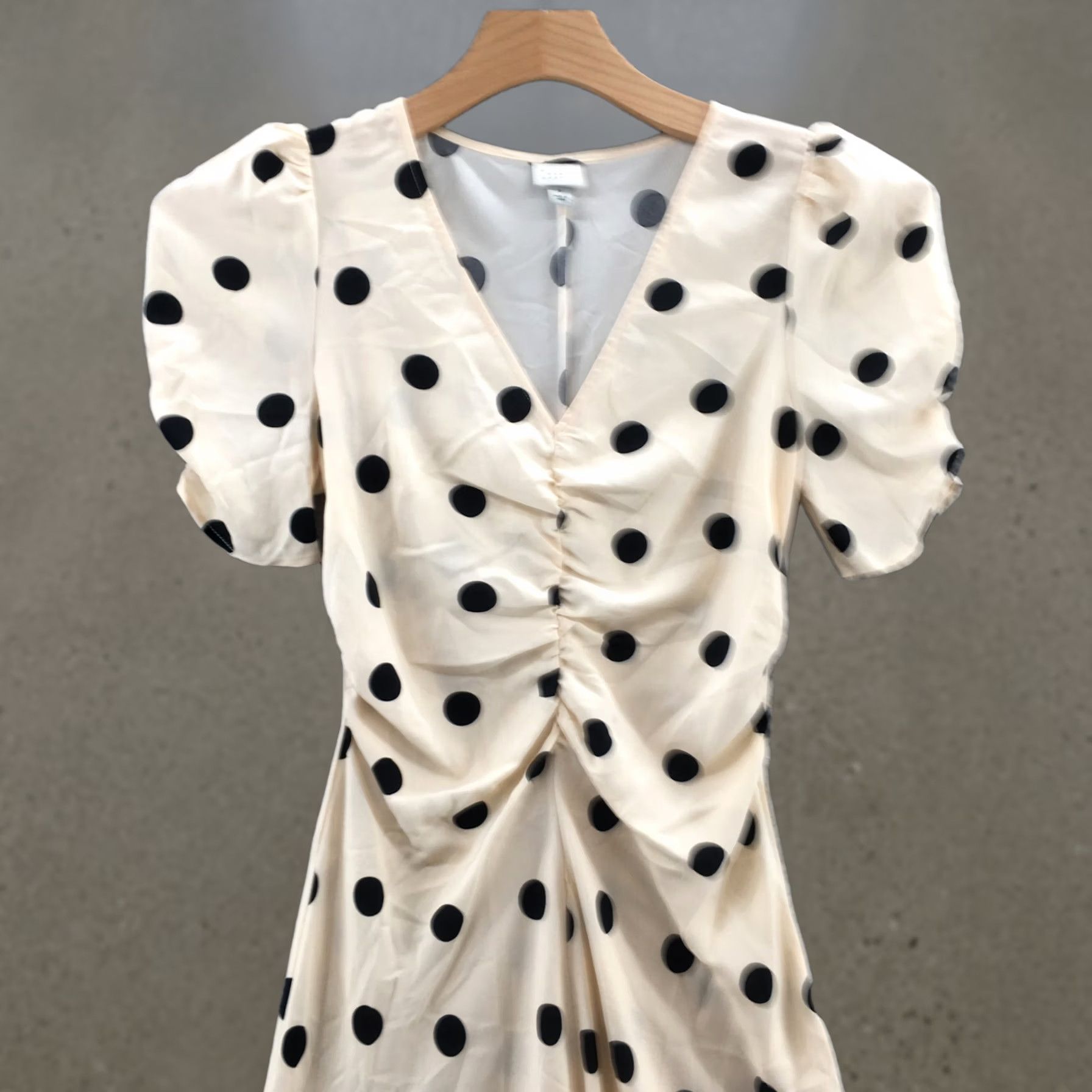 Vintage A New Day Midi A-Line Dress Womens S Beige Polka Dot Ruched Puff Sleeve V-Neck Dress Size S / US 4 / IT 40 - 1 Thumbnail