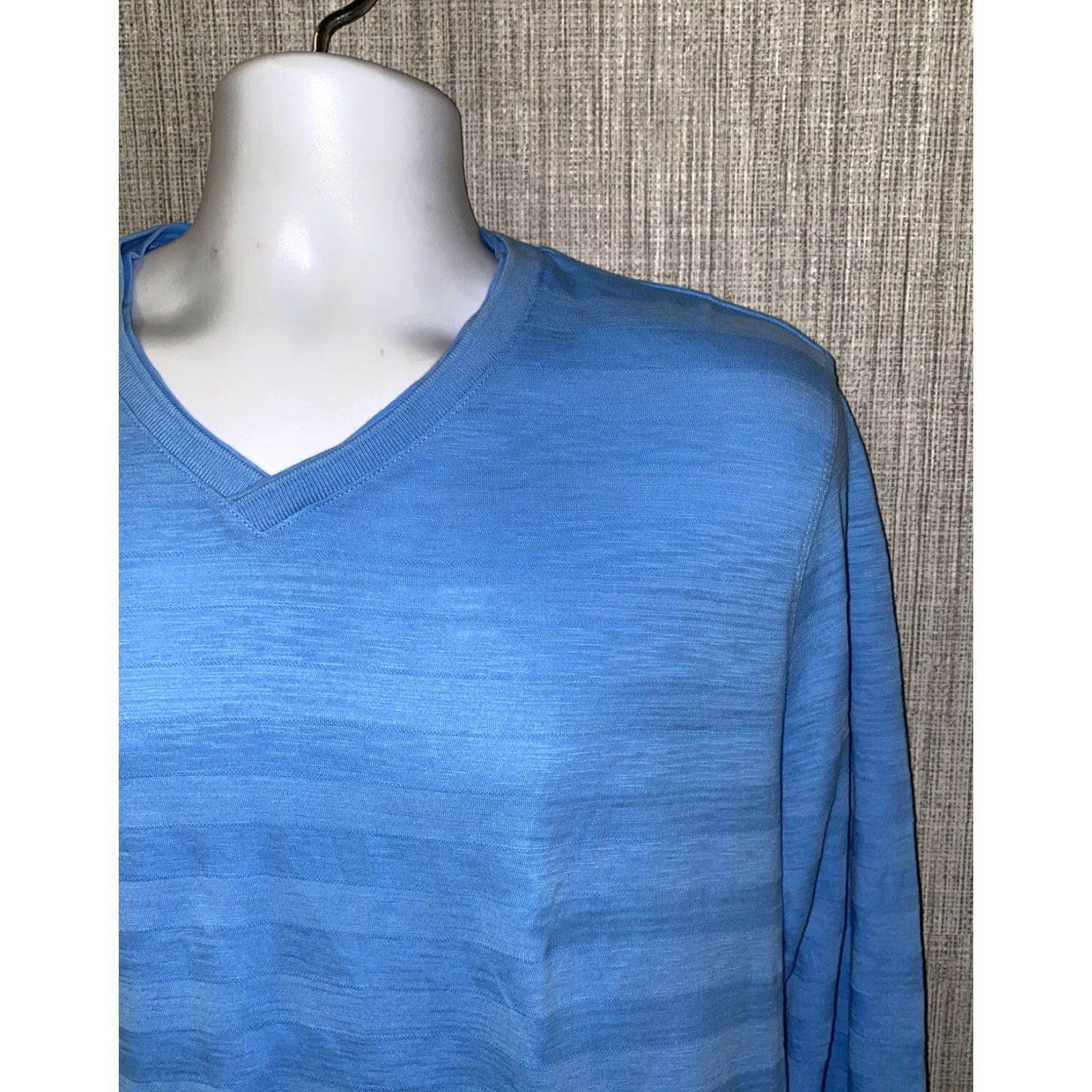 Hugo Boss Hugo Boss Men T-Shirt Long Sleeve V-Neck Cotton Blue Large 23 In Armpit Size US L / EU 52-54 / 3 - 2 Thumbnail