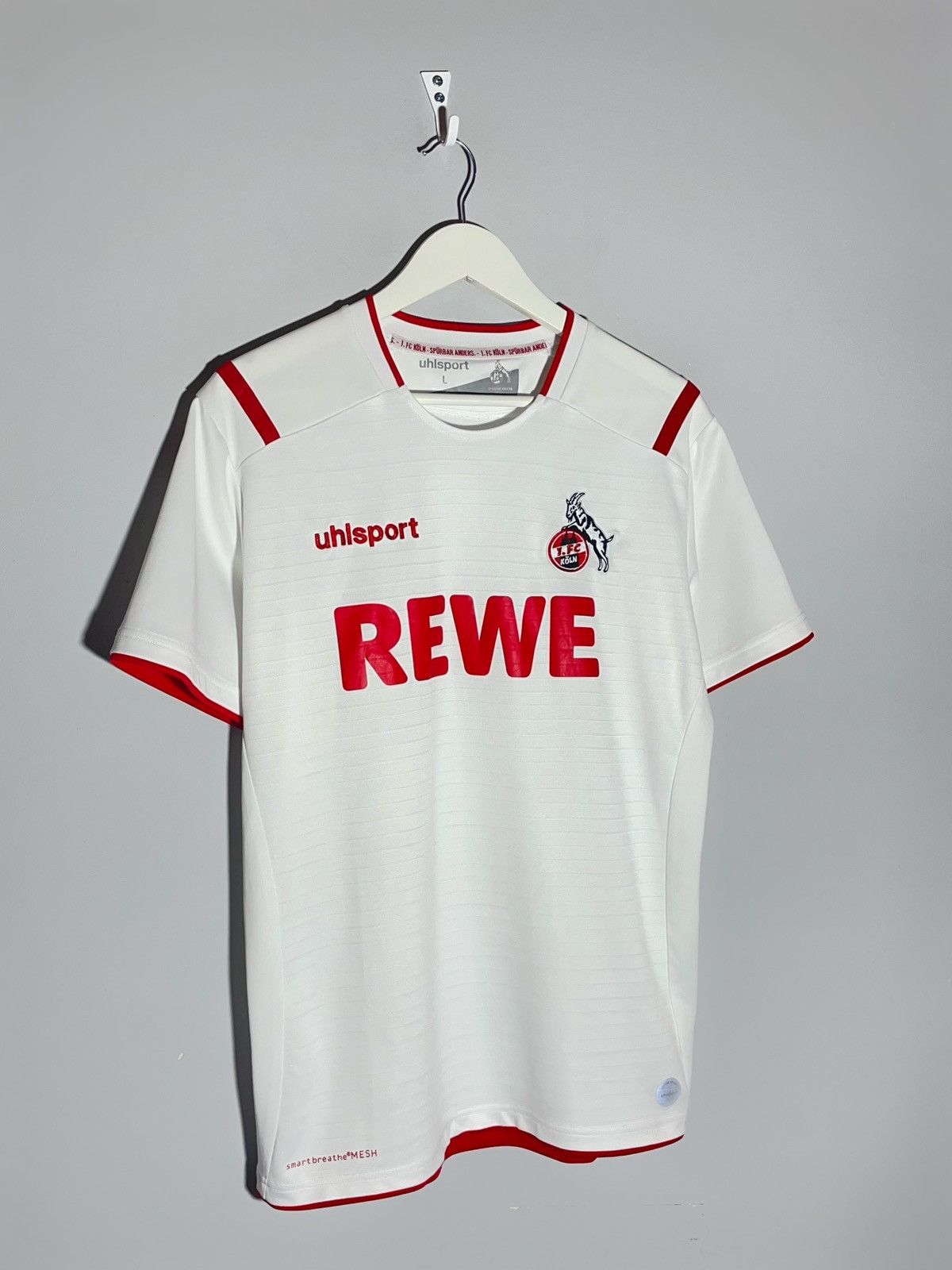Other FC Köln Hummel 2019/20 Home Football Shirt Size US L / EU 52-54 / 3 - 2 Thumbnail