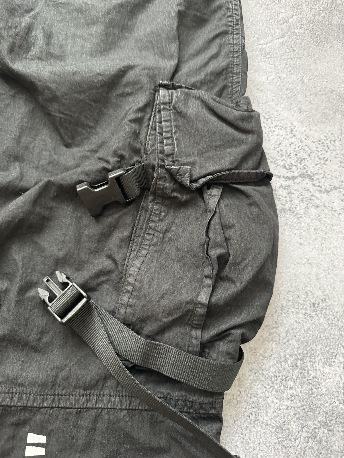 Off-White Off-White Parachute Cargo Pants “Cargo Pant” Black size 32 Size US 32 / EU 48 - 16 Thumbnail