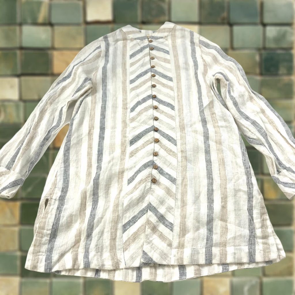 Soft Surroundings Soft Surroundings Shirt Gray 100% Linen Button-Up Mandarin LS MINT Short Sleeve? Size S / US 4 / IT 40 - 1 Thumbnail