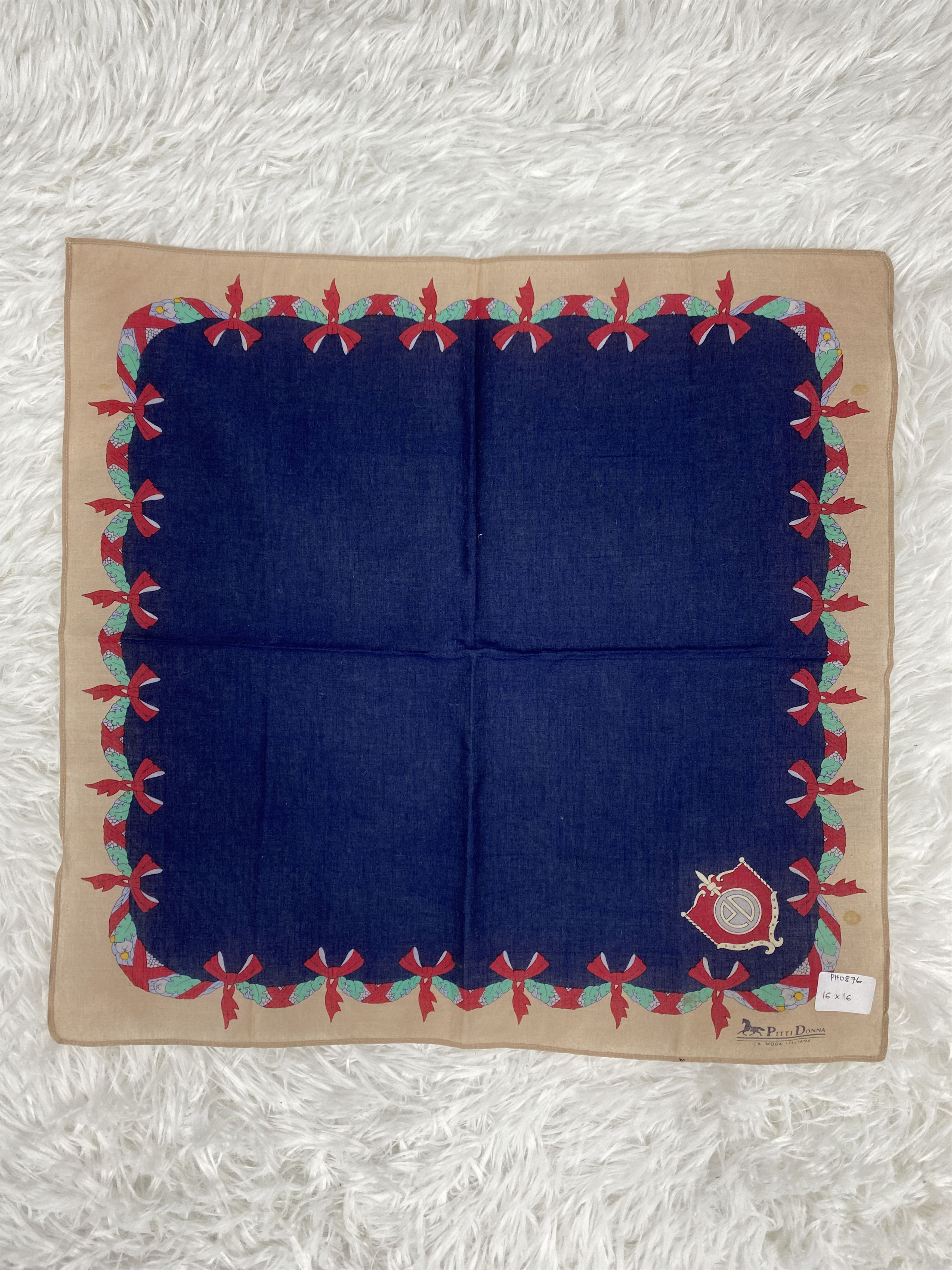 Vintage Vintage Pitti Donna Handkerchief Neckerchief PH0876 Size ONE SIZE - 3 Thumbnail