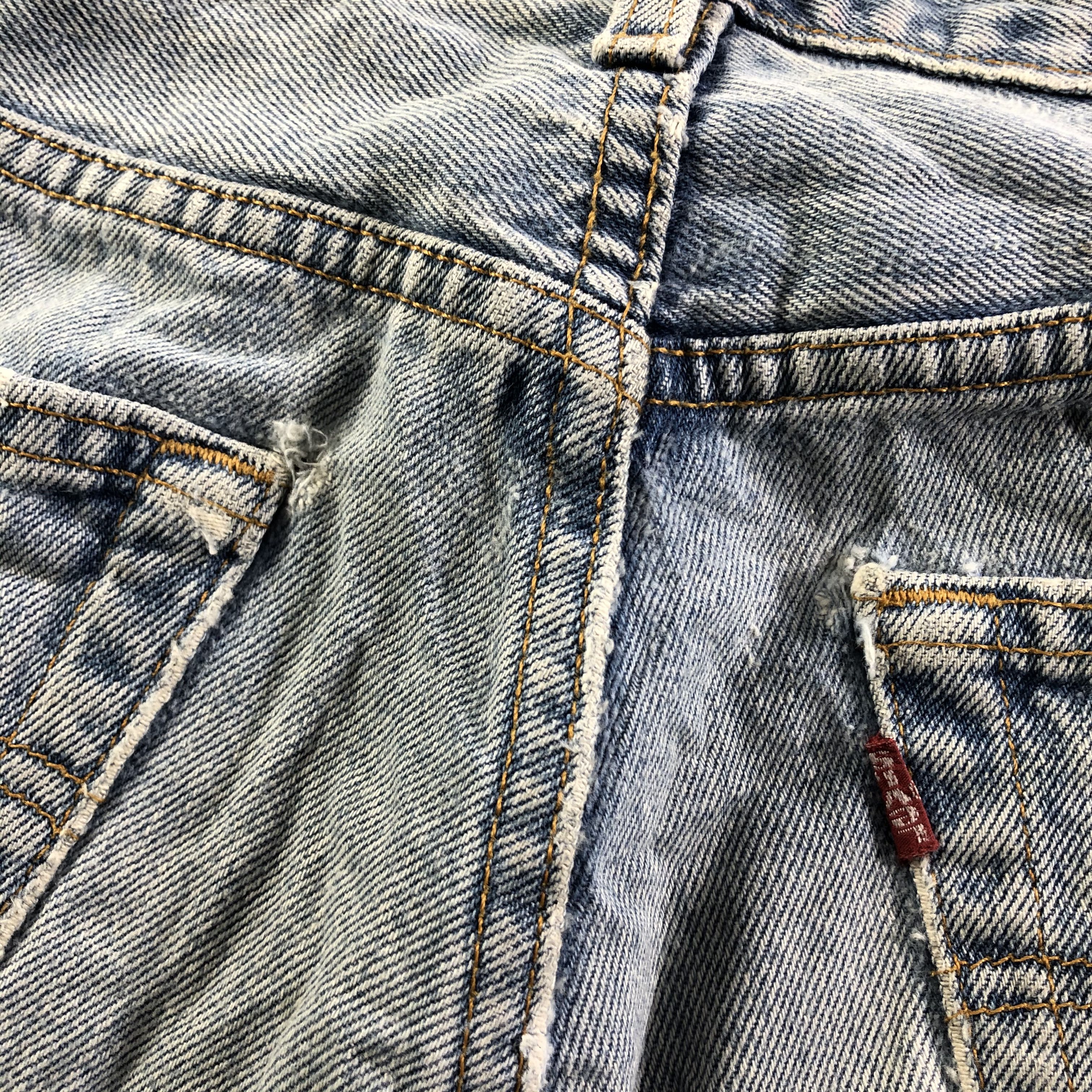 Levi's Vintage Light Wash Levis 501 Jeans-J3596 Size US 31 - 8 Thumbnail