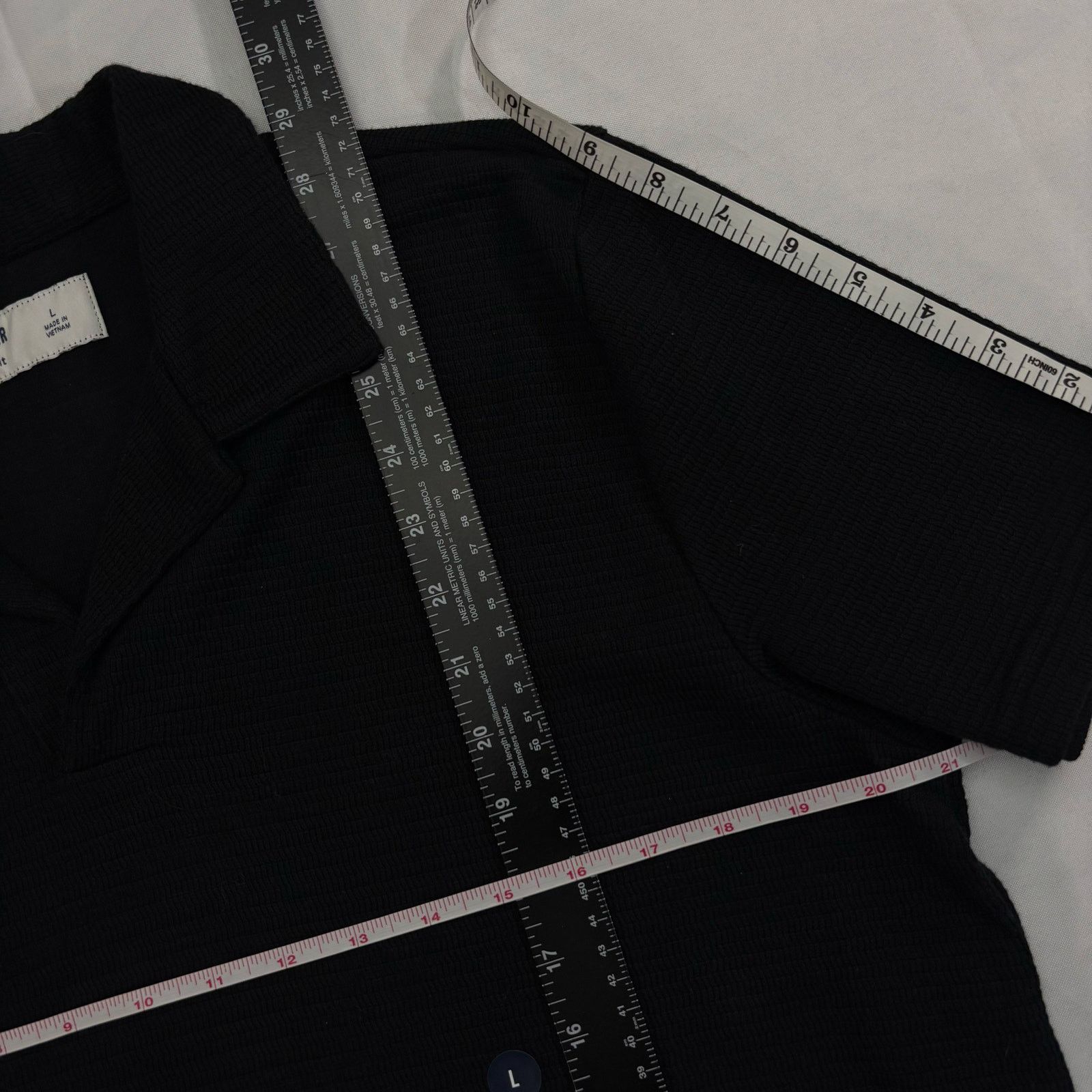 Hollister NWT Hollister Black V-Neck Polo L Size US L / EU 52-54 / 3 - 3 Thumbnail