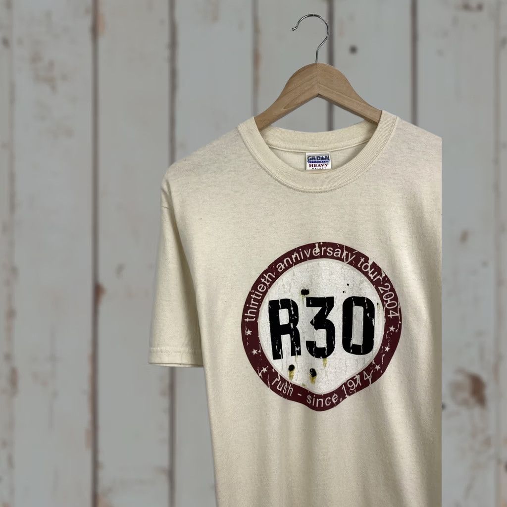Gildan VINTAGE R30 Thirtieth anniversary tour t-shirt M beige RUSH Gildan Men T-Shirt Size US M / EU 48-50 / 2 - 1 Thumbnail