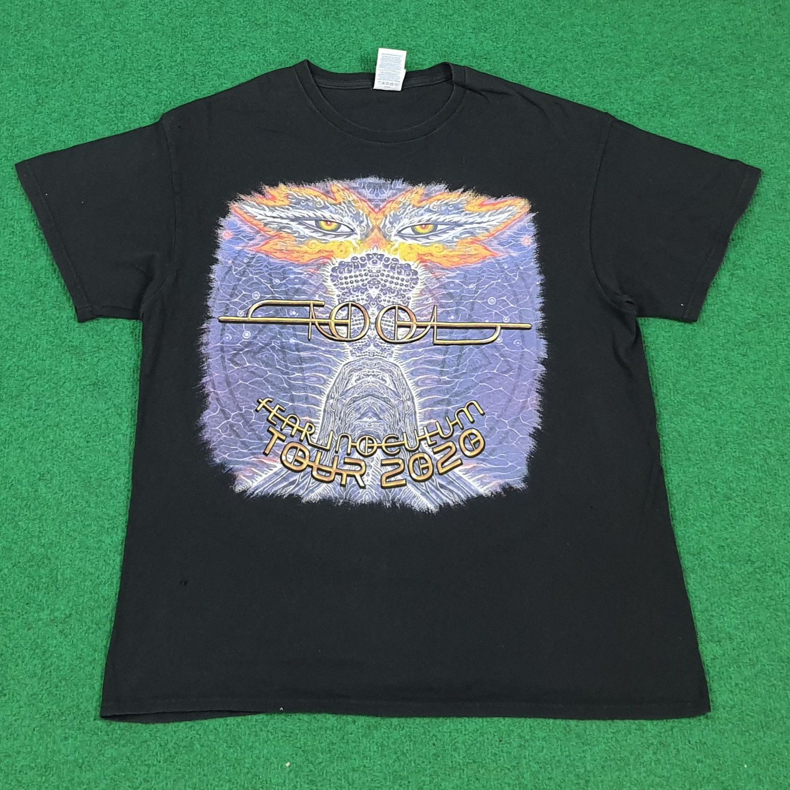 Band Tees Vintage Tool Fear Inoculum Tour 2020 Tshirt C299N62 Size US L / EU 52-54 / 3 - 3 Thumbnail