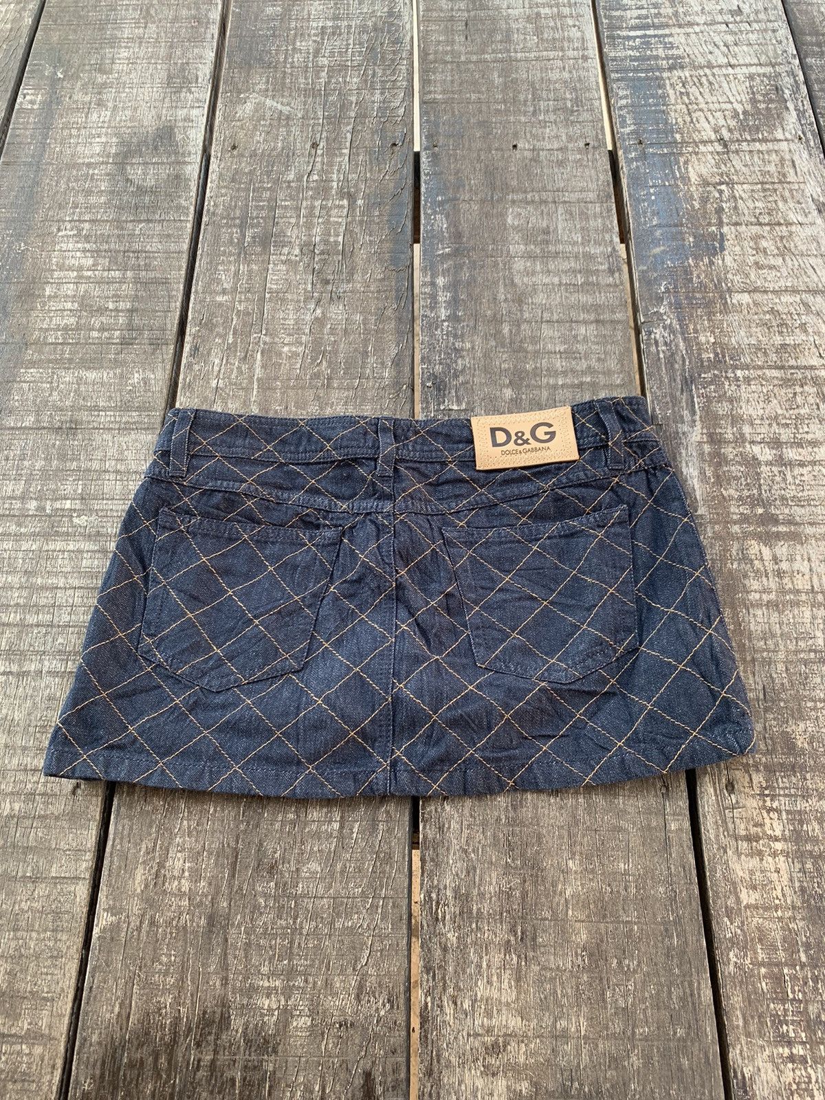 Dolce & Gabbana Dolce&Gabbana mini skirt nice design Size 30" / US 8 / IT 44 - 2 Thumbnail