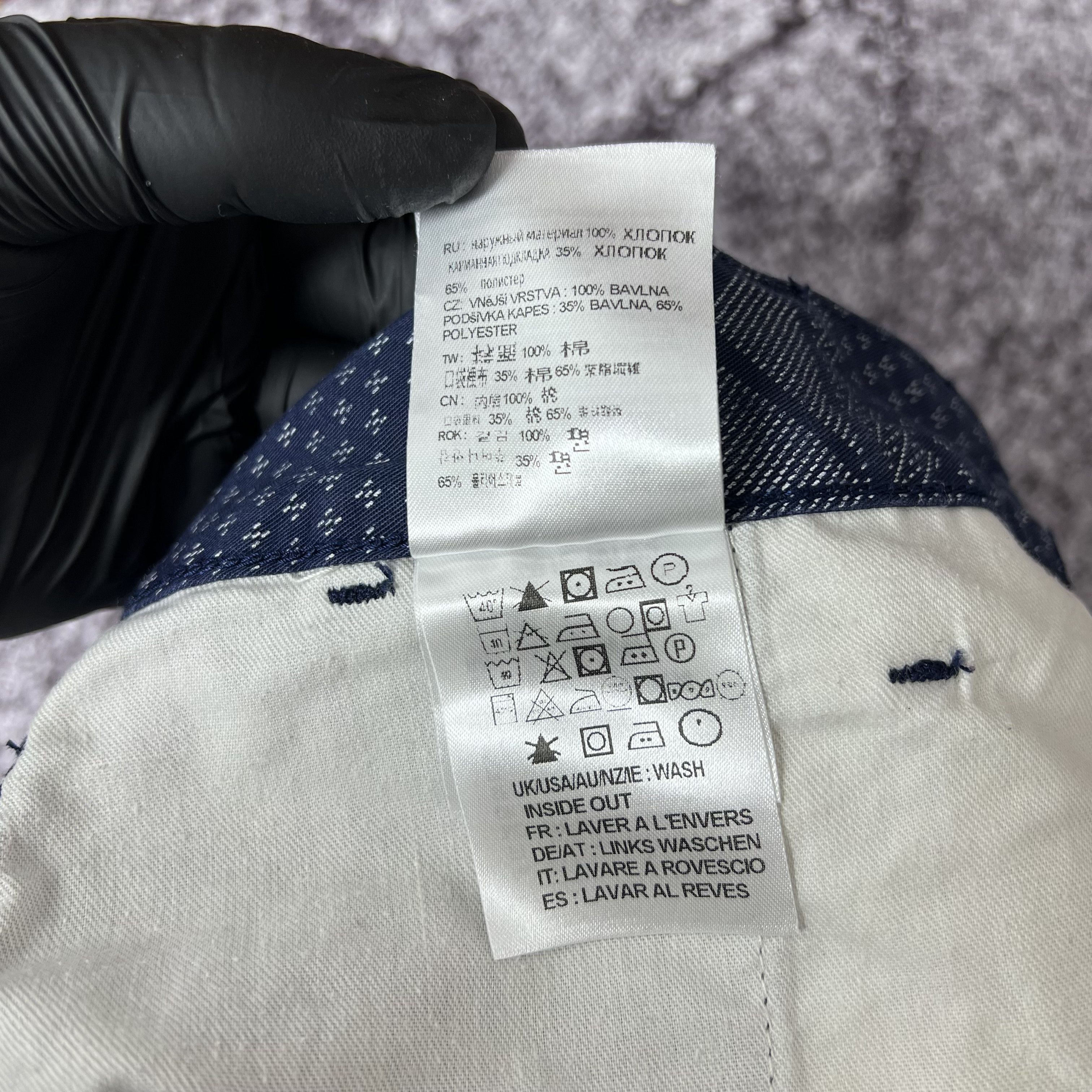 Carhartt Carhartt Shorts Size 31 Size US 31 - 8 Thumbnail