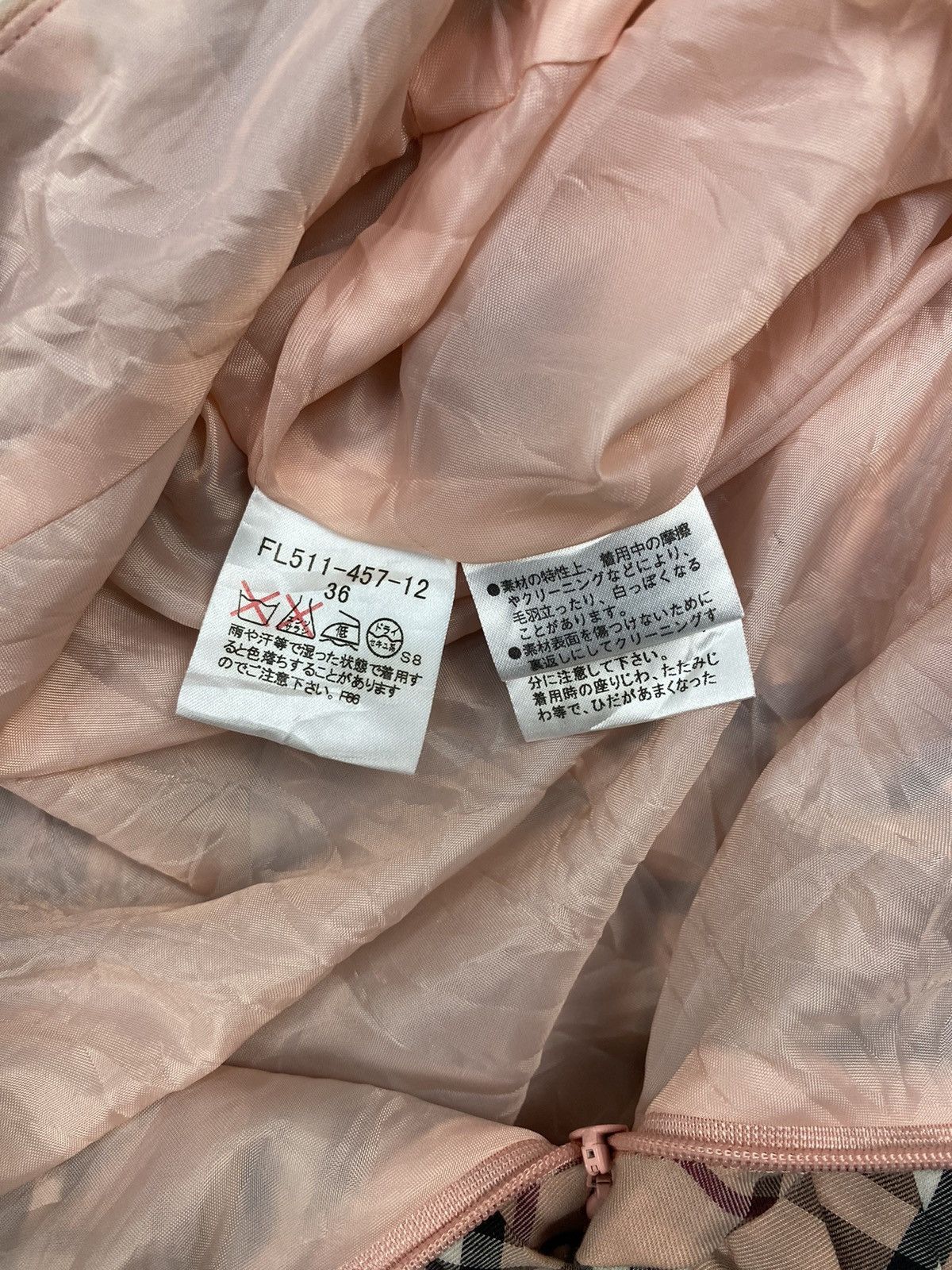 Burberry Burberry London Mini Skirt Size 28" / US 6 / IT 42 - 6 Thumbnail