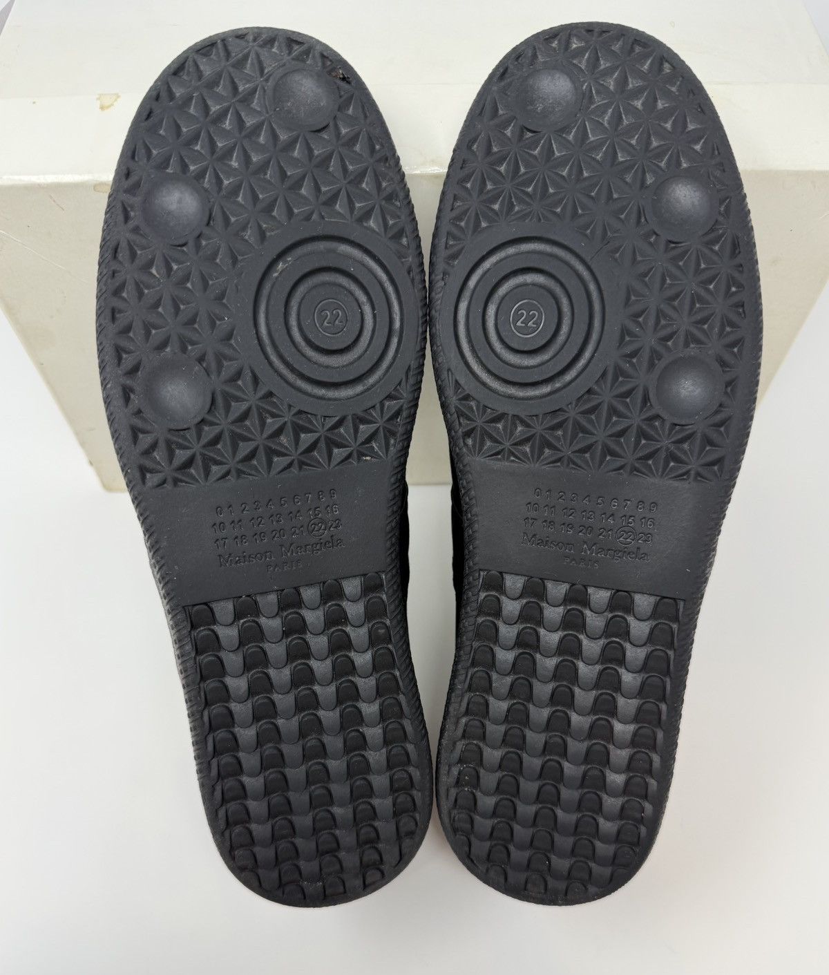 Maison Margiela Maison Margiela Replica GAT Satin Sneaker Black Size US 8 / EU 41 - 6 Thumbnail