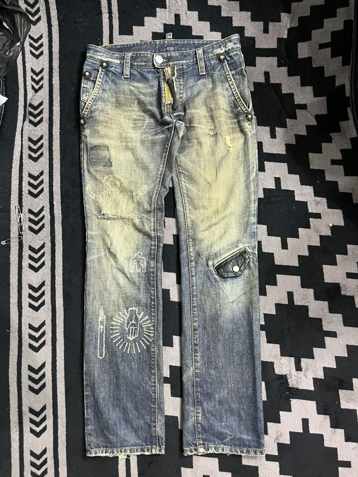 Dsquared2 FW05 dsquared2 buckle back HOPE mud wash distressed jeans Size US 31 - 1 Thumbnail