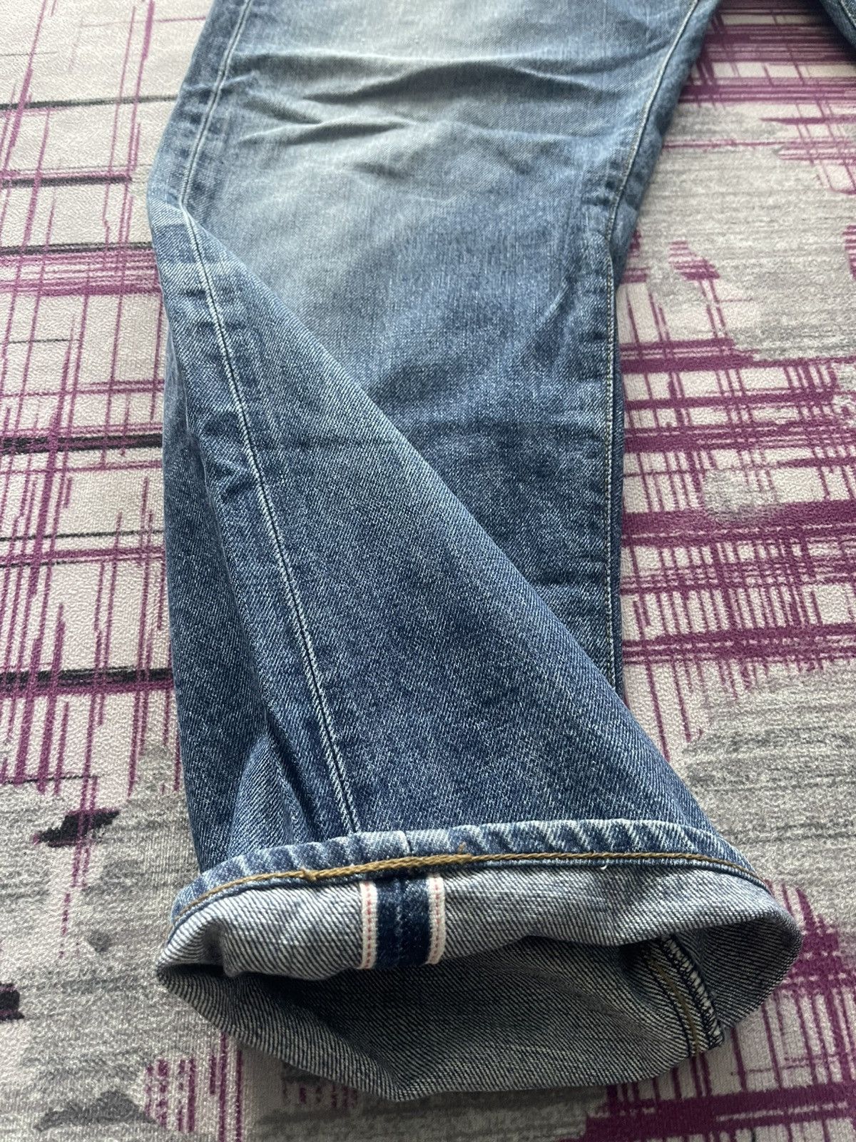Levi's × Vintage VINTAGE DISTRESSED LEVI’S BIG’E’ 702 BUCKLE BACK SELVEDGE Size US 35 - 11 Thumbnail