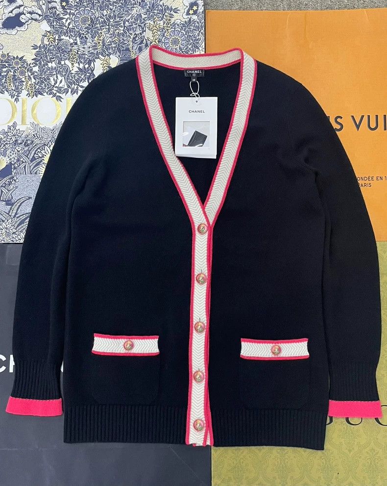 Chanel Chanel Black White Cashmere Cardigan - dmc Size US M / EU 48-50 / 2 - 1 Thumbnail
