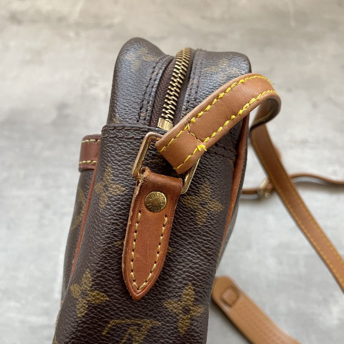 Designer × Louis Vuitton × Vintage Louis Vuitton Trocadero 23 Monogram Crossbody Celebrity Worn Size ONE SIZE - 12 Thumbnail