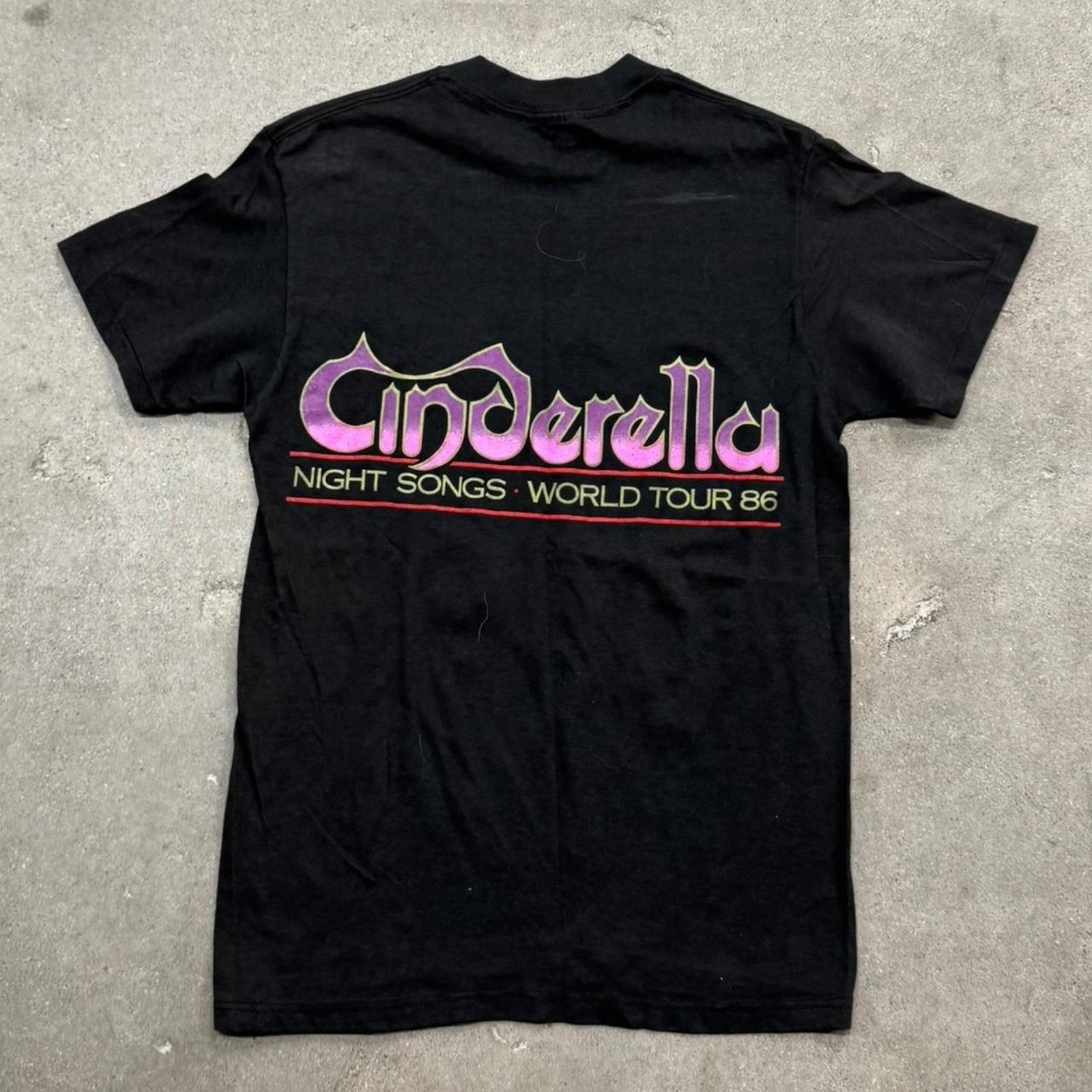 Vintage Vintage 1986 Cinderella Tour Tee Size US M / EU 48-50 / 2 - 2 Thumbnail