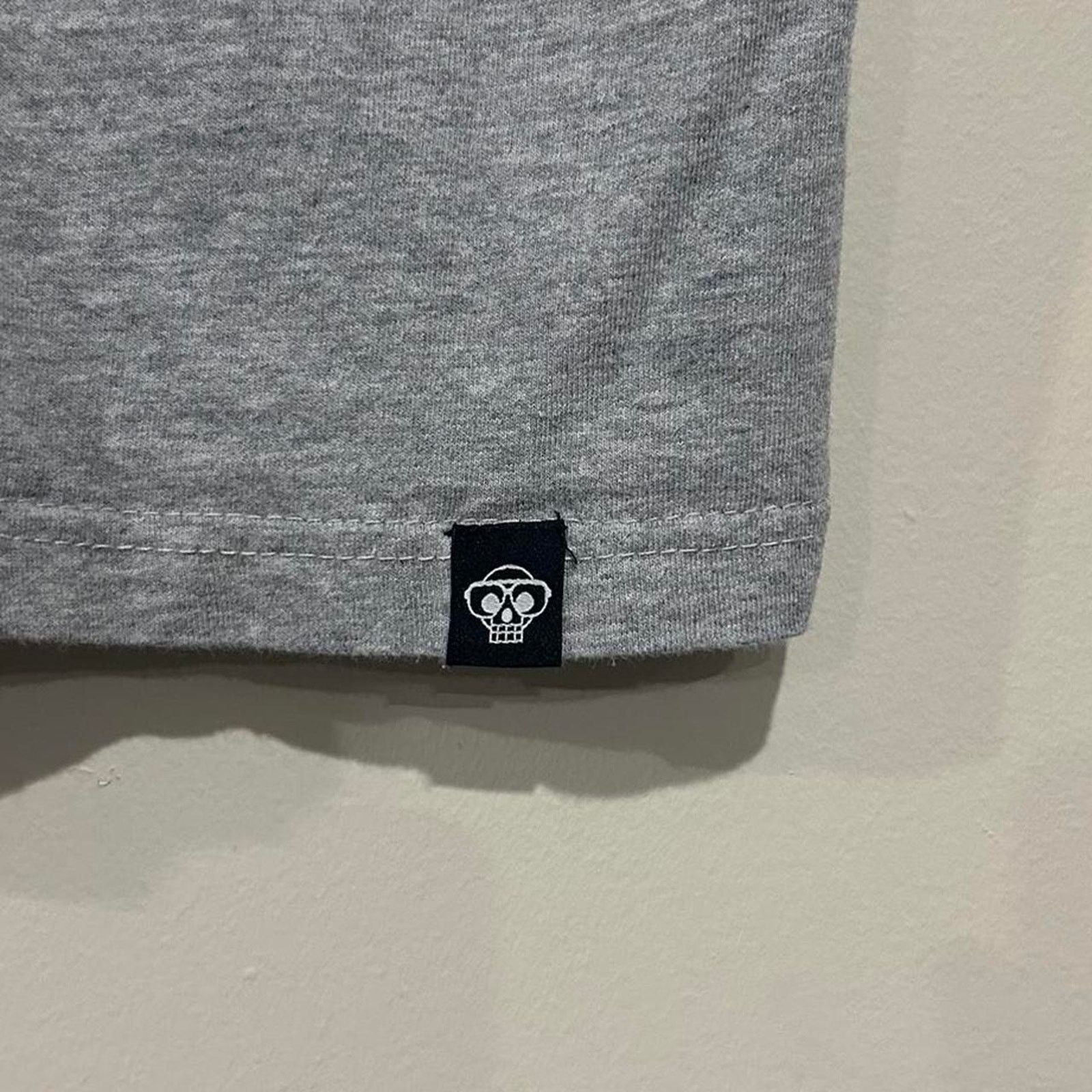 Mostly Heard Rarely Seen Mostly Heard Rarely Seen Converse Shoe Tee Shirt Size US S / EU 44-46 / 1 - 5 Thumbnail