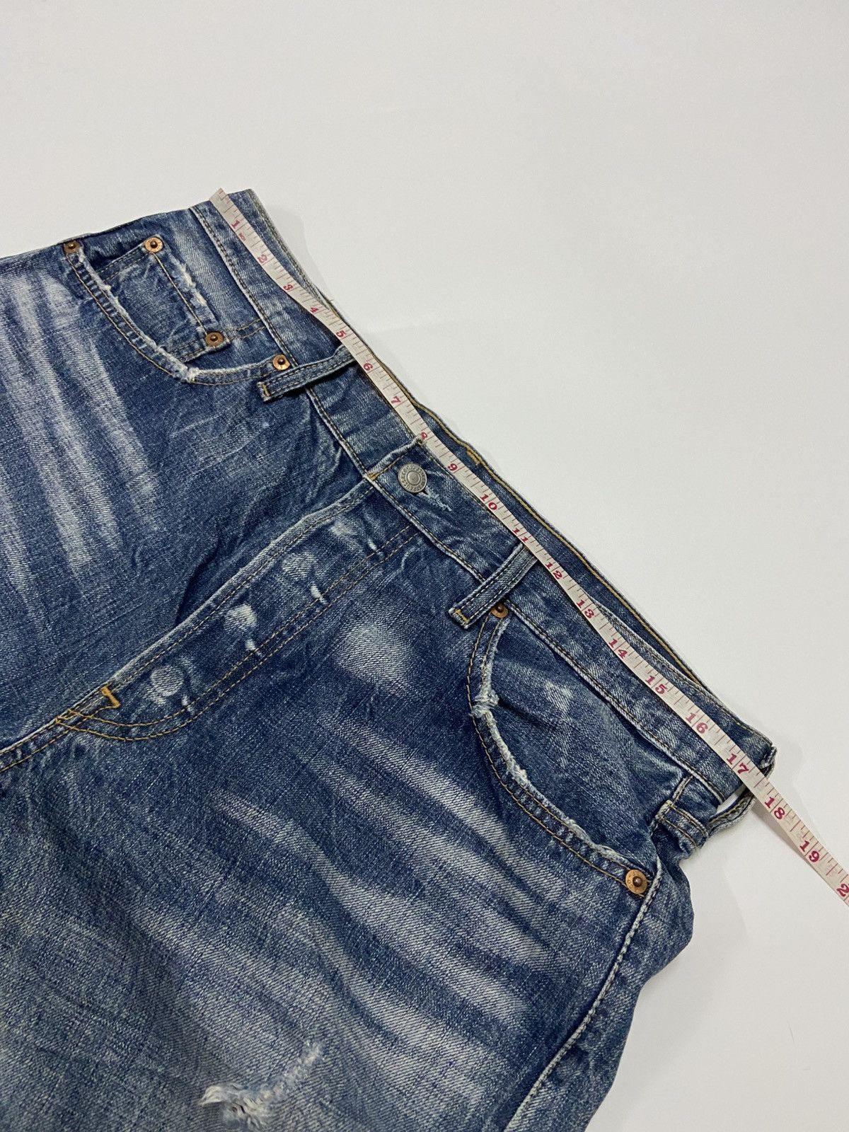 Levi's LEVI'S 501 DISTRESSED JEANS Size US 34 / EU 50 - 11 Thumbnail