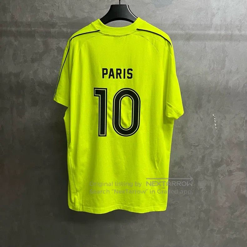 Balenciaga Balenciaga Fluorescent yellow logo letter print round-neck Size US M / EU 48-50 / 2 - 3 Thumbnail