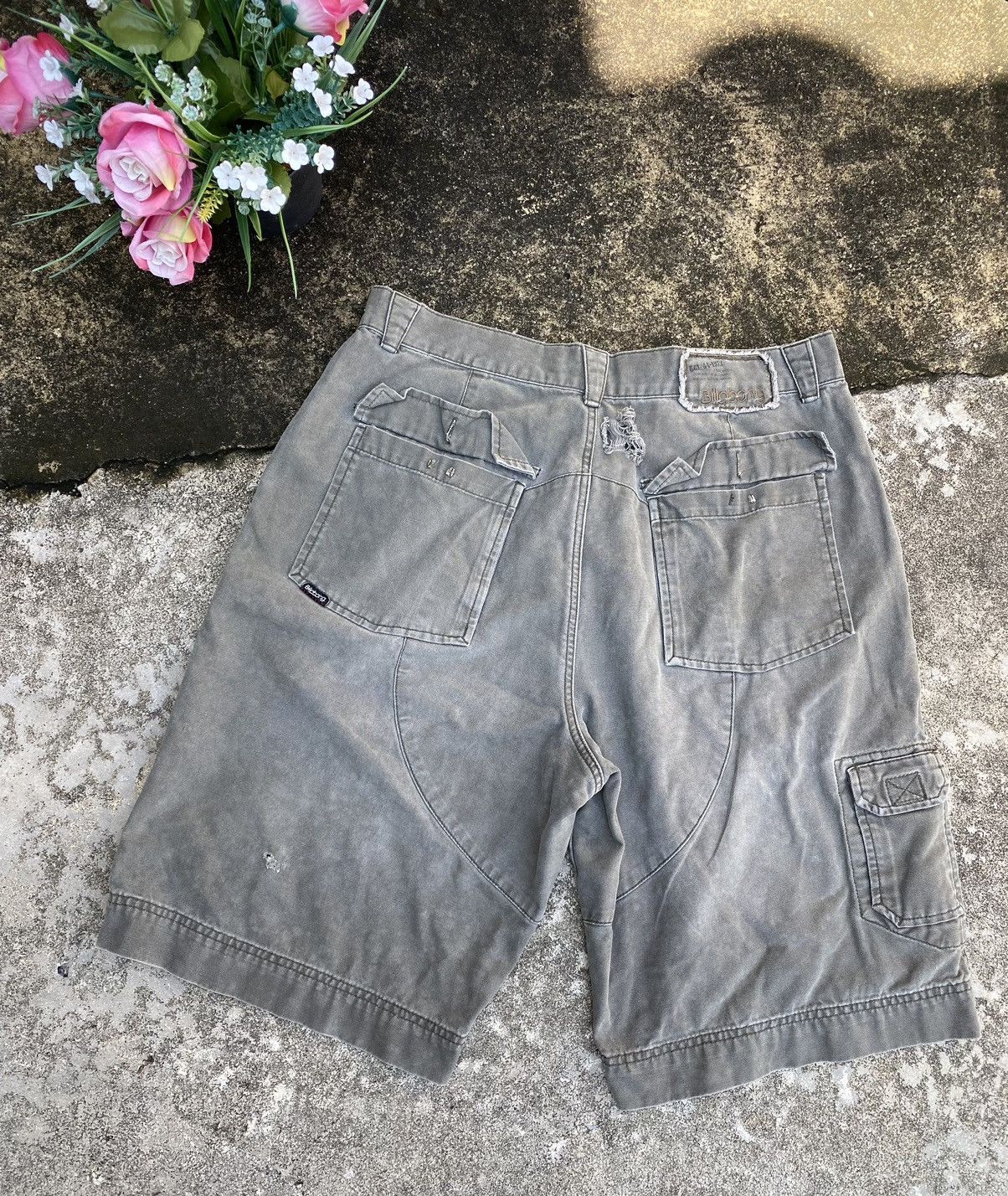Billabong × Japanese Brand ❗️Distressed ❗️ Vintage Y2K Billabong Short Denim Pants Size US 34 / EU 50 - 2 Thumbnail