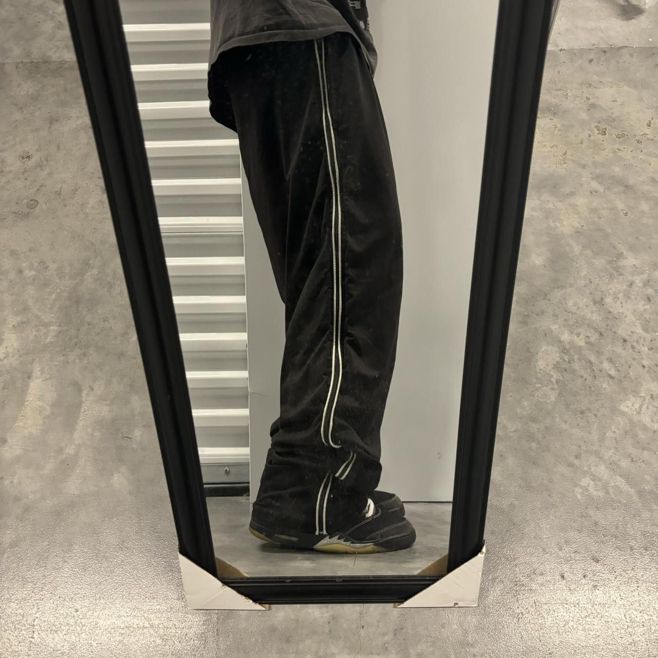 Japanese Brand × Vintage Crazy Vintage Y2K/2000s Baggy Black Striped Full Zip Drill Essential Track Pants! Size US 36 / EU 52 - 1 Thumbnail