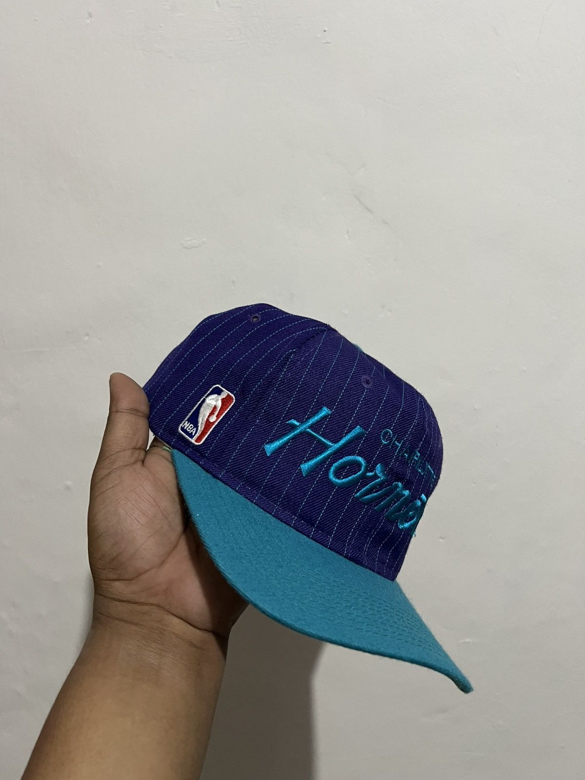 Sports Specialties Pinestript single line Hornets NBA vintage hat Size ONE SIZE - 2 Thumbnail
