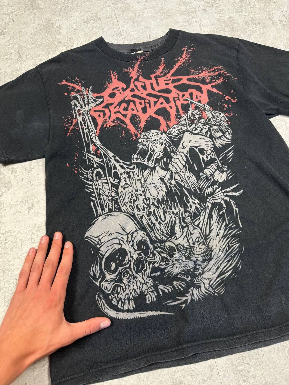 Band Tees Cattle Decapitation Alone At The Landfill T-shirt Vintage Size US M / EU 48-50 / 2 - 4 Thumbnail