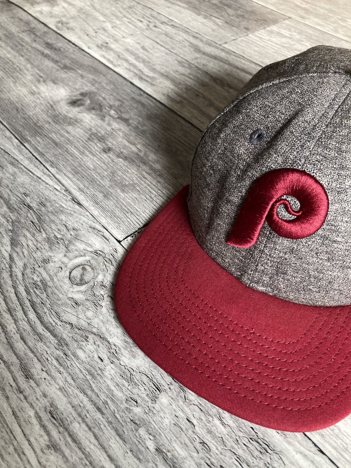 MLB × New Era × Vintage Philadelphia Phillies new era hat cap mlb y2k vintage nba Size ONE SIZE - 4 Thumbnail