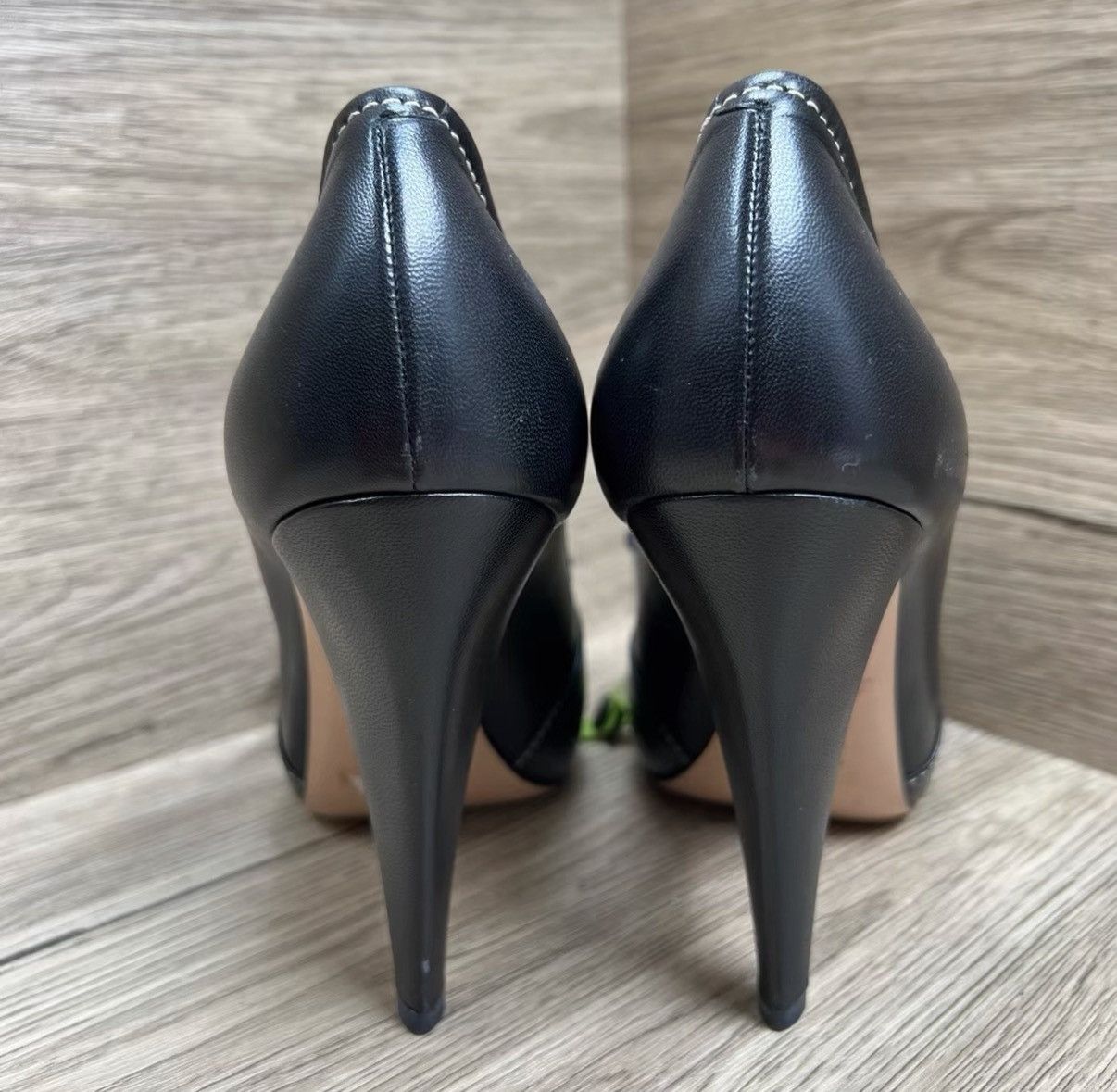 Bally Bally Black & Gold Bow High Heels J41 Size US 6.5 / IT 36.5 - 4 Thumbnail
