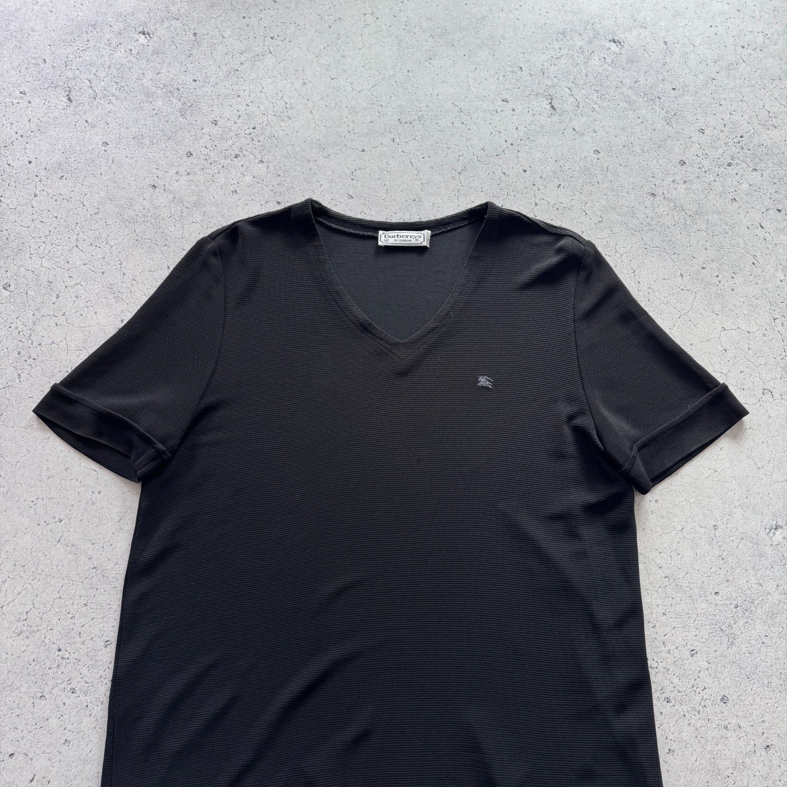 Burberry Vintage Burberrys Meesh Japan Made 90s T-Shirt V Neck Size US M / EU 48-50 / 2 - 3 Thumbnail