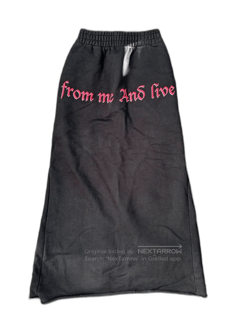 Vetements vetements black sweatshirt dress with writing. Size US S / EU 44-46 / 1 - 1 Thumbnail