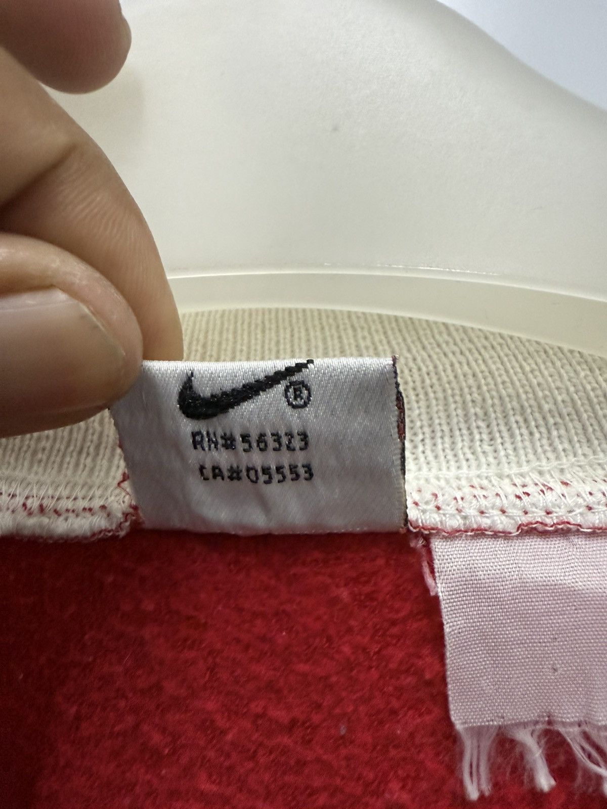 Nike 🔥90's Vintage Nike Embroided Swoosh Logo Crew Neck Sweat Size US S / EU 44-46 / 1 - 6 Thumbnail