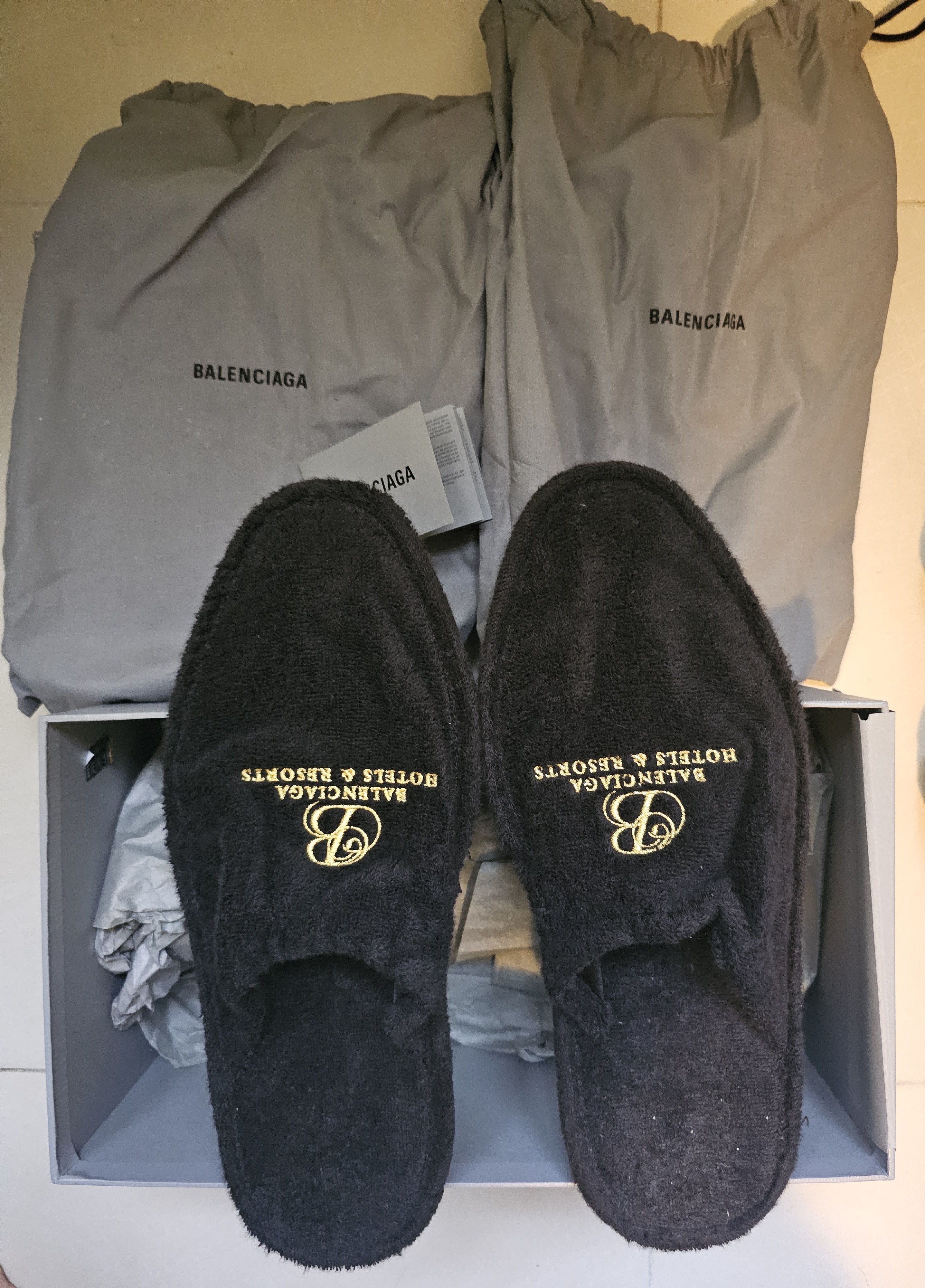 Balenciaga Balenciaga Hotel Flat Sandals Size 41 Size US 8 / EU 41 - 2 Thumbnail