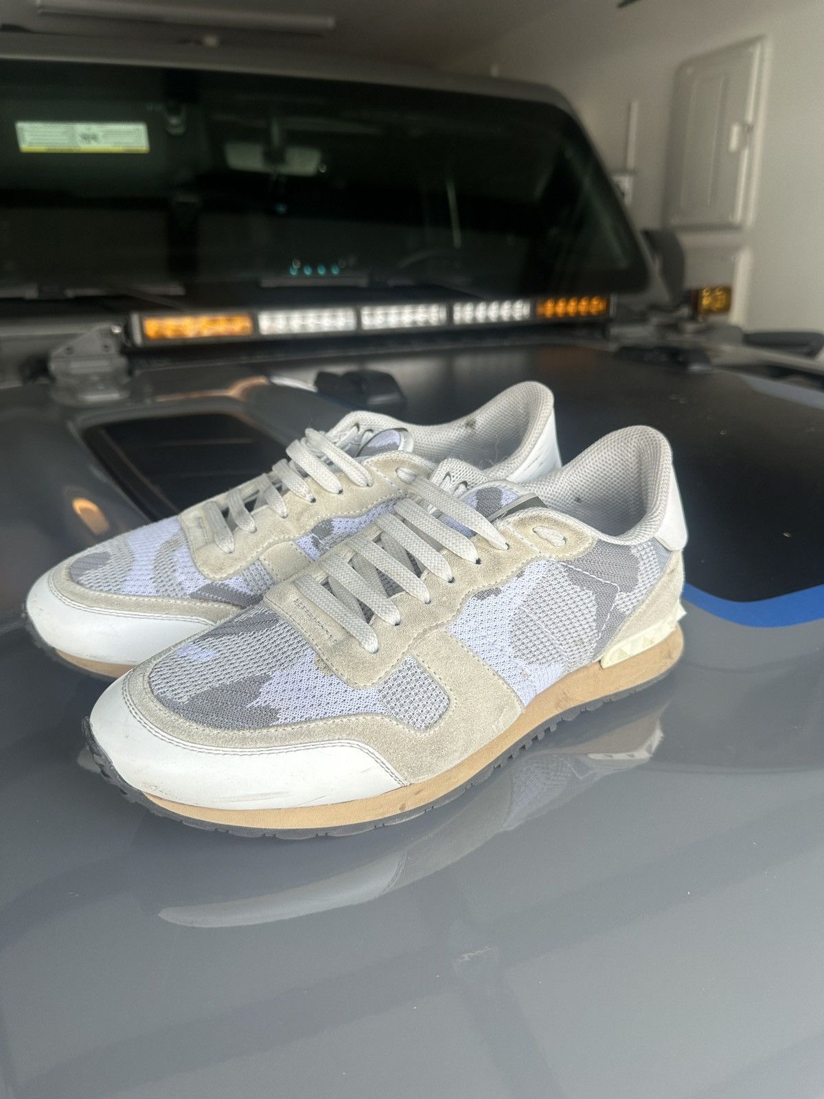 image of Giovanni Valentino Mesh Fabric Camouflage Rockrunner Sneaker in White, Men's (Size 10)