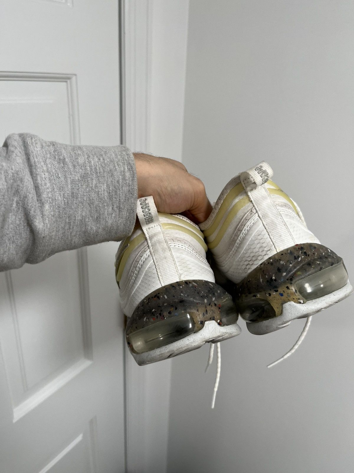 Nike Nike Air Max 97 Terrascape Triple White Sneakers DQ3976-101 Size US 13 / EU 46 - 4 Thumbnail