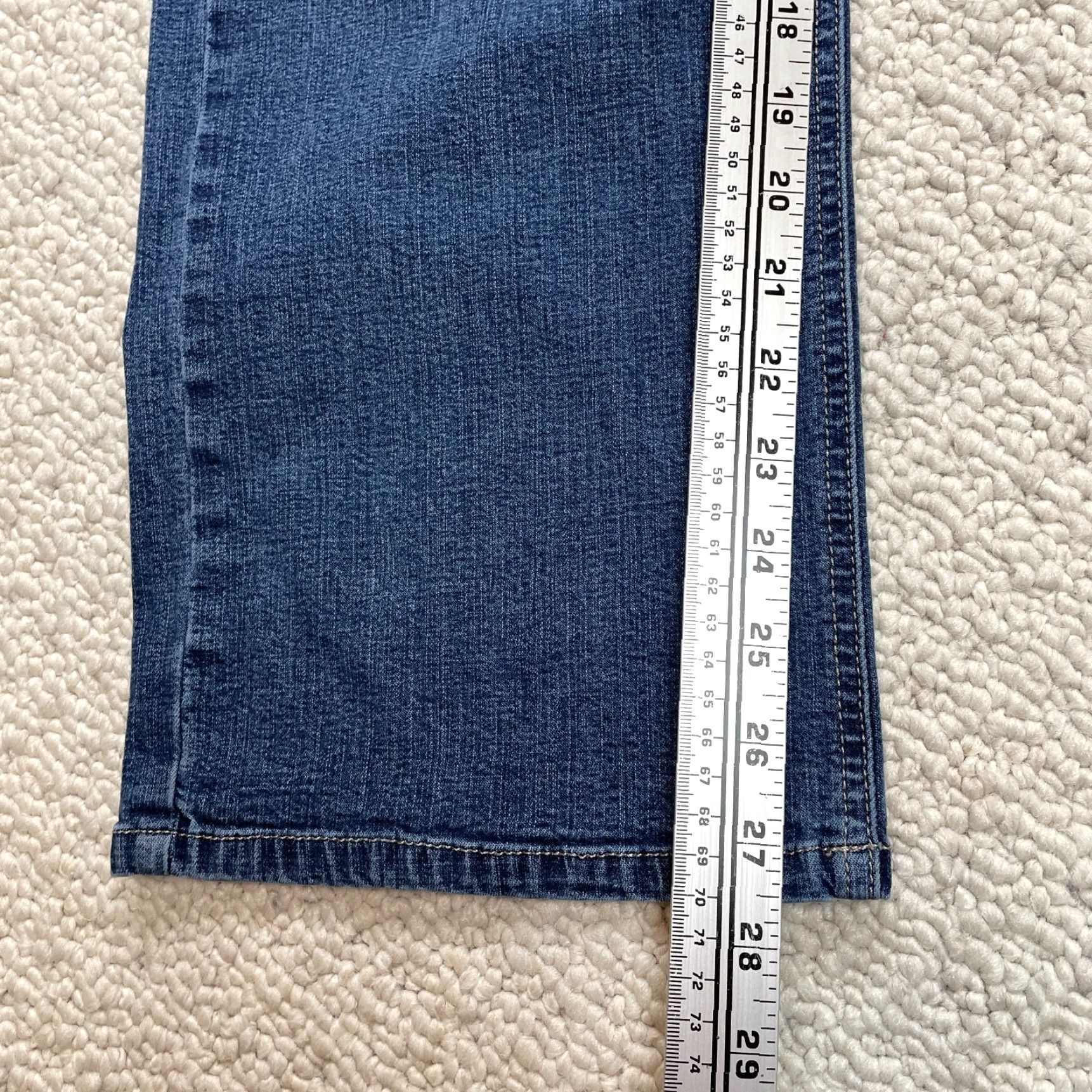 Lee Lee Jeans Women 16 Petite Blue Denim Straight Stretch Zip 27.5 Inseam 5-Pocket Solid Size 38" / US 16 / IT 52 - 5 Thumbnail