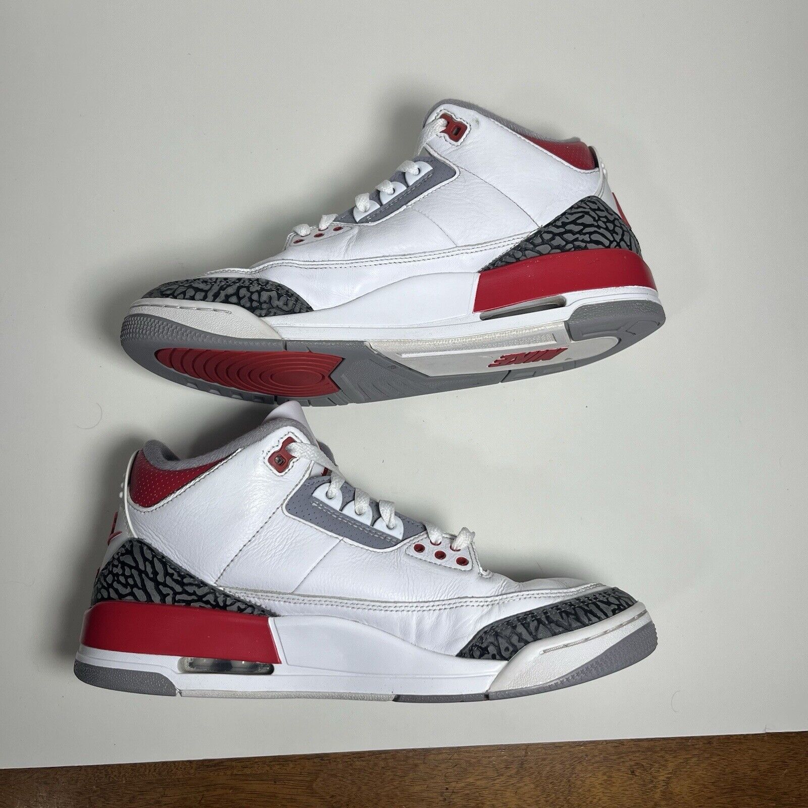 Jordan Brand Size 10.5 - Jordan 3 Retro Mid Fire Red Size US 10.5 / EU 43-44 - 3 Thumbnail