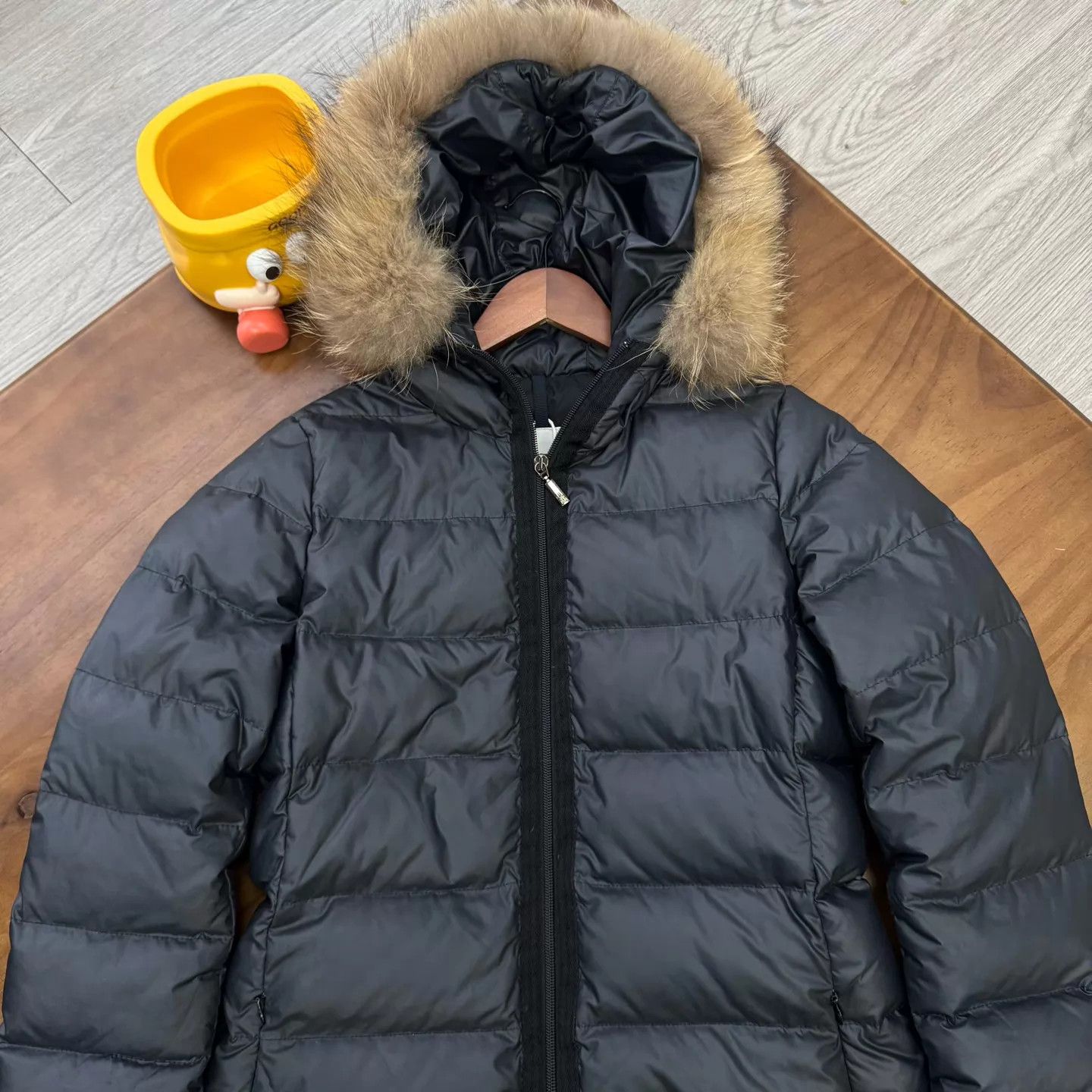 Moncler Moncler hooded fur collar long navy down coat Size 0 like new Size XS / US 0-2 / IT 36-38 - 3 Thumbnail