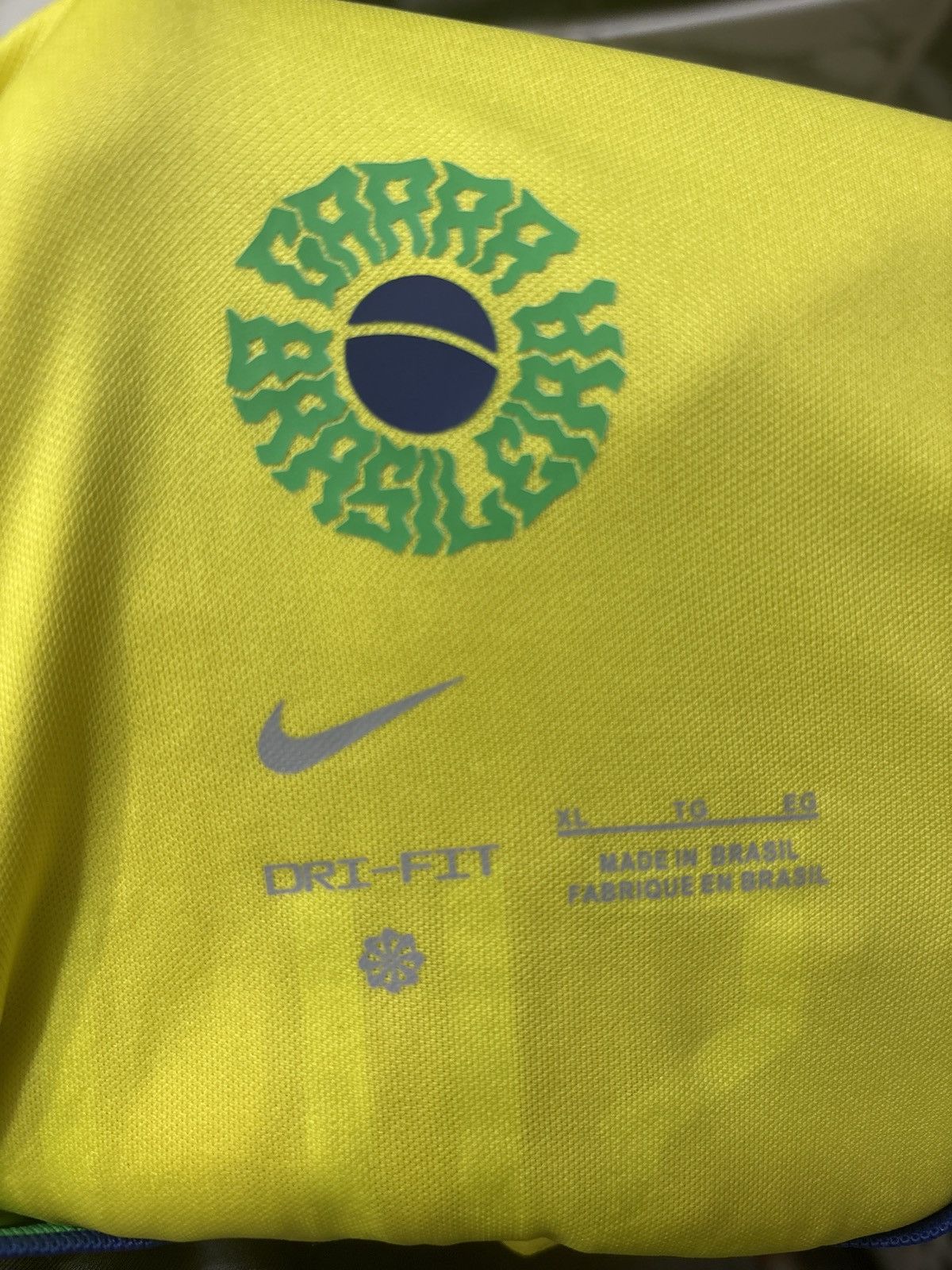 Nike Brazil 22/23 Home Jersey Size US L / EU 52-54 / 3 - 4 Thumbnail